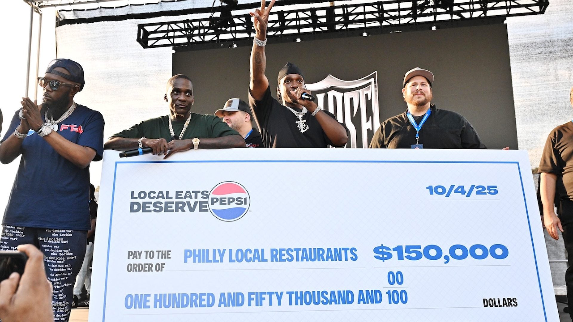 Pepsi’s Philly Eats Fest Honors Local Restaurants With $150,000 Donation And Performances By Clipse And Ari Lennox