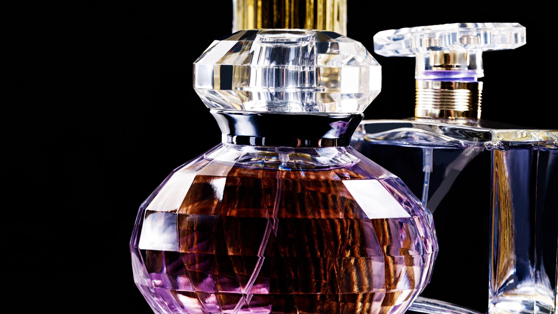 How Black Women Build A Fragrance Wardrobe, According To Their Zodiac Signs