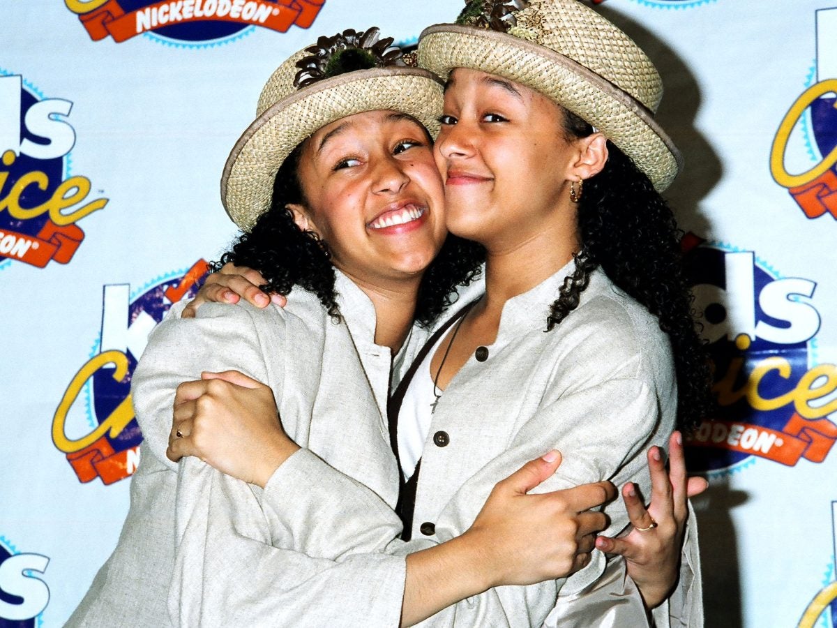 35 Photos Of Tia And Tamera Mowry's Sweet Sisterly Bond Over The Years 
