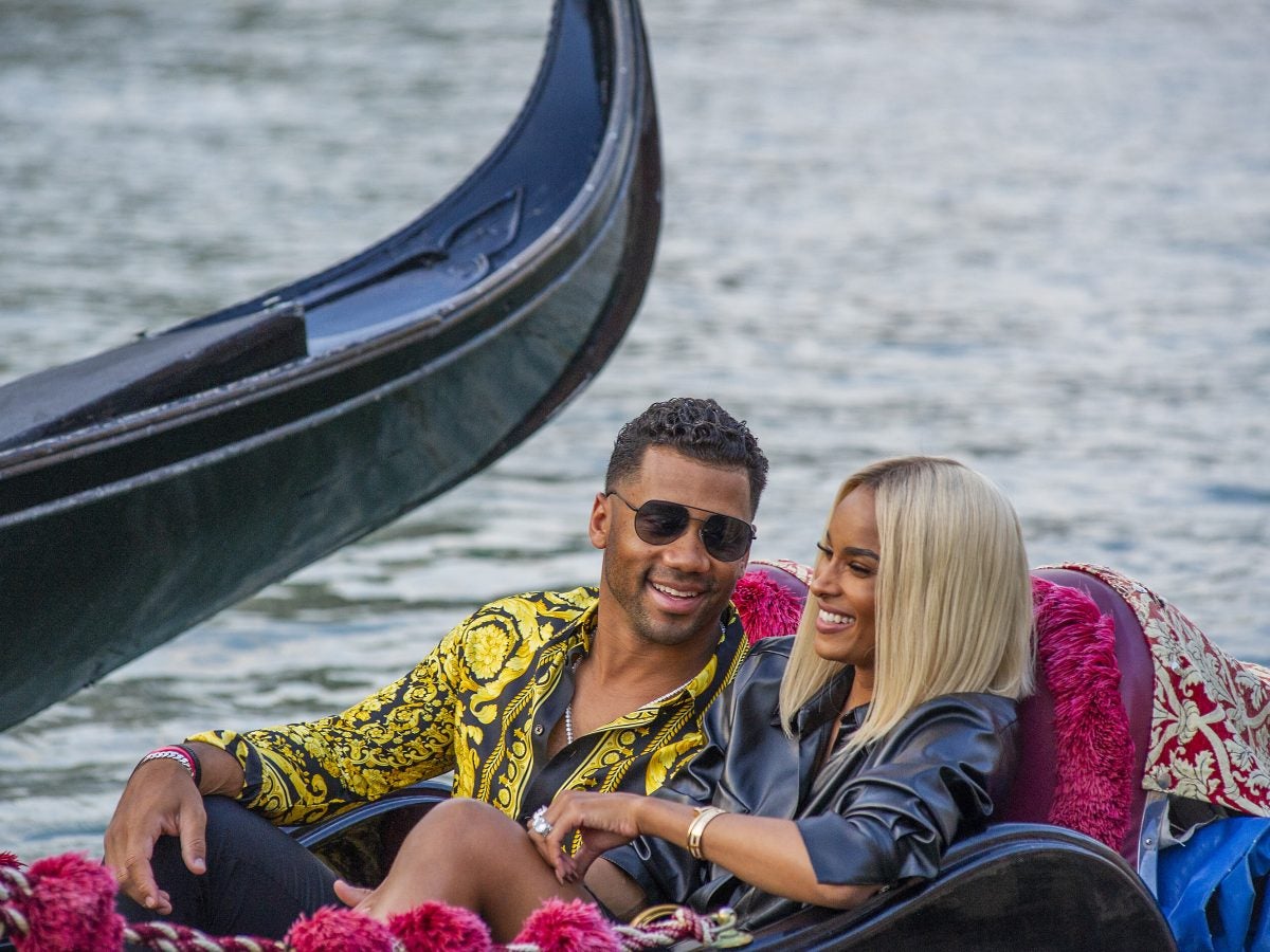 24 Sweet (And Sexy) Photos Of Ciara And Russell Wilson's Love Over The Years