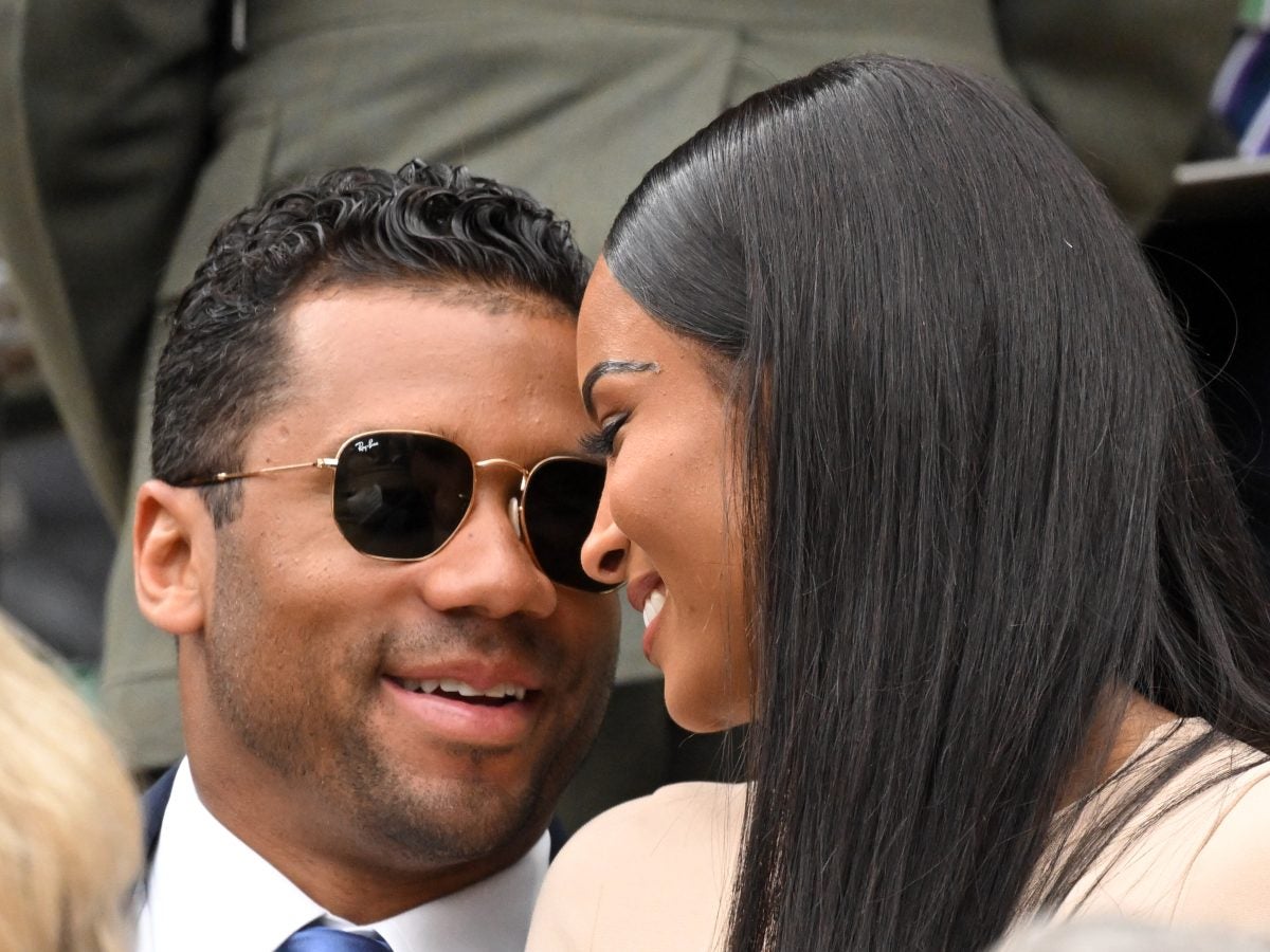 24 Sweet (And Sexy) Photos Of Ciara And Russell Wilson's Love Over The Years