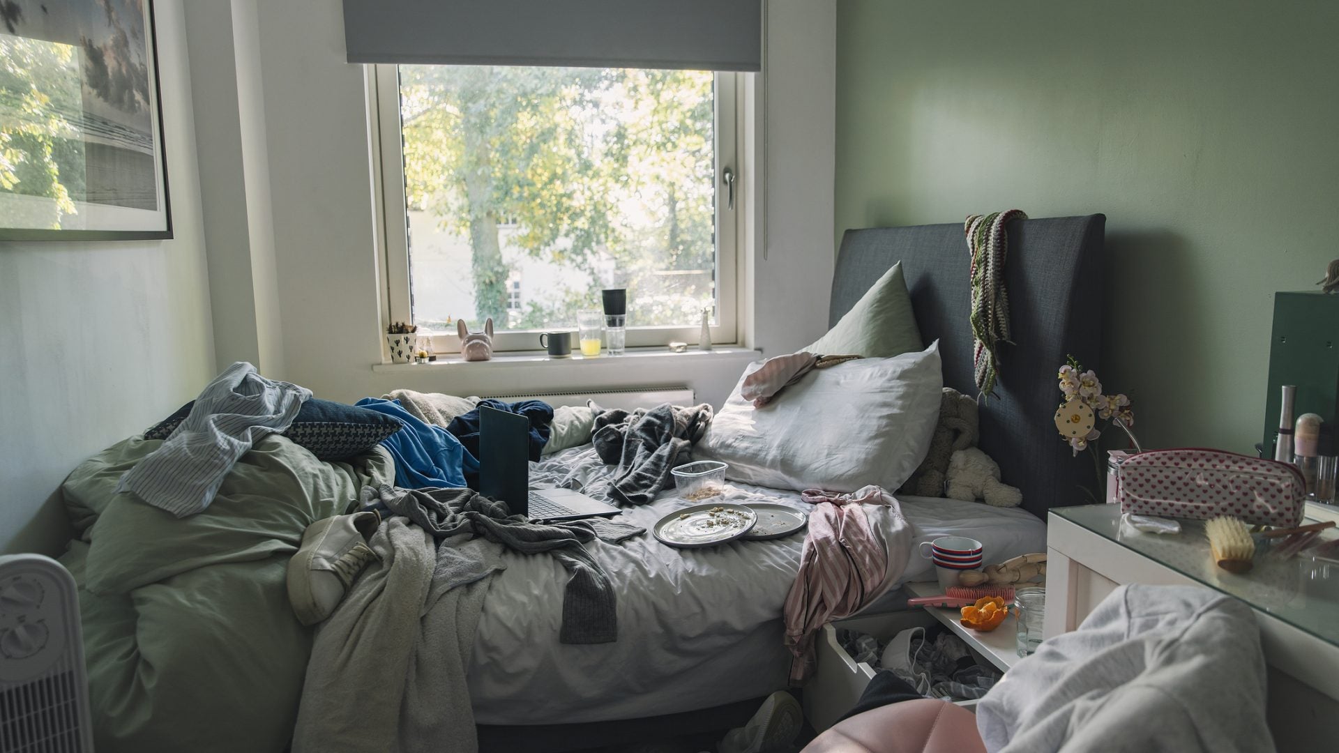 Could Your Home Be Keeping You Single? A New Survey Says Yes.