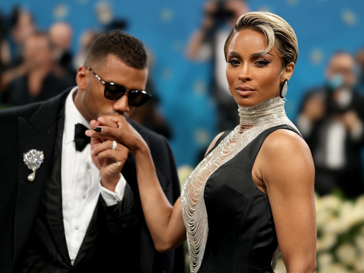 24 Sweet (And Sexy) Photos Of Ciara And Russell Wilson's Love Over The Years