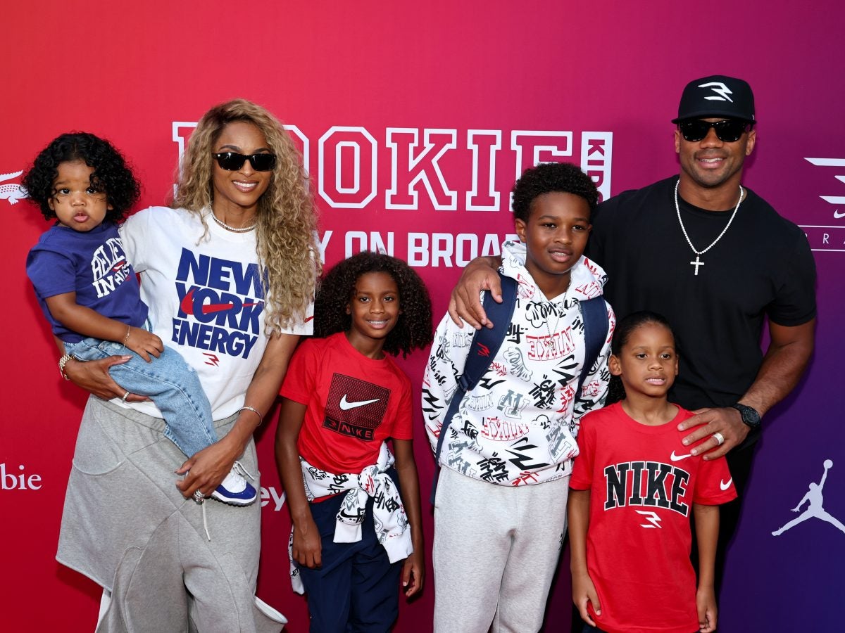 24 Sweet (And Sexy) Photos Of Ciara And Russell Wilson's Love Over The Years