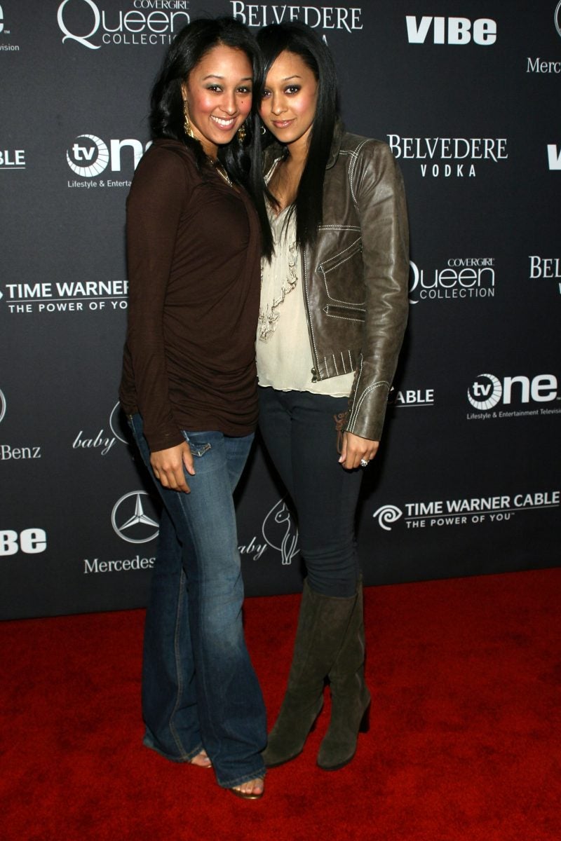 35 Photos Of Tia And Tamera Mowry's Sweet Sisterly Bond Over The Years 