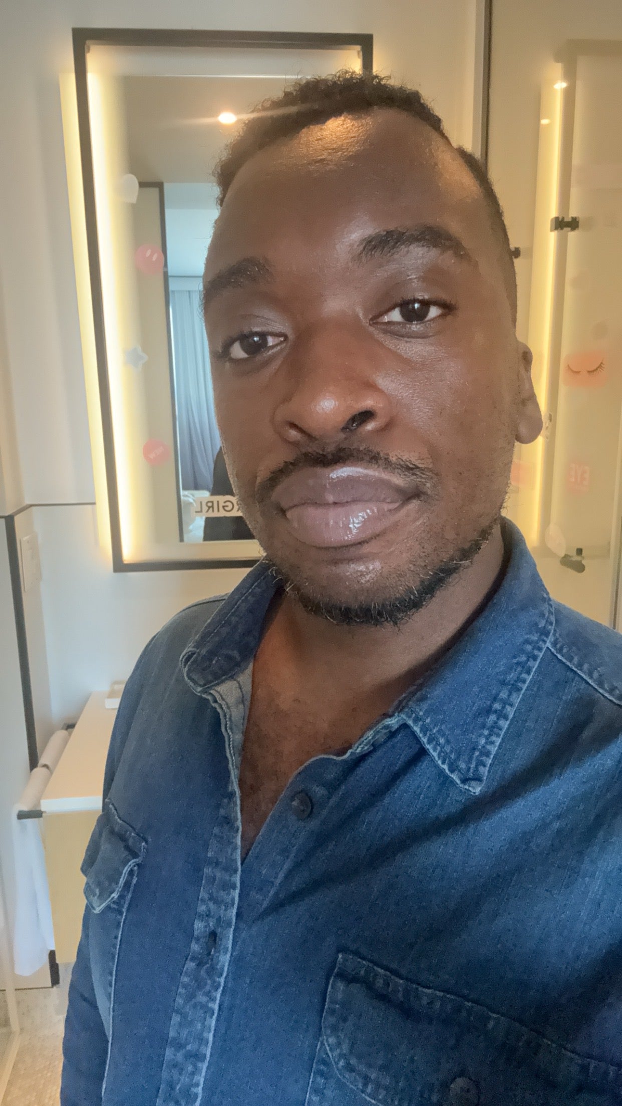 How Experimenting With Beauty Helped Me Throughout My Coming Out Process