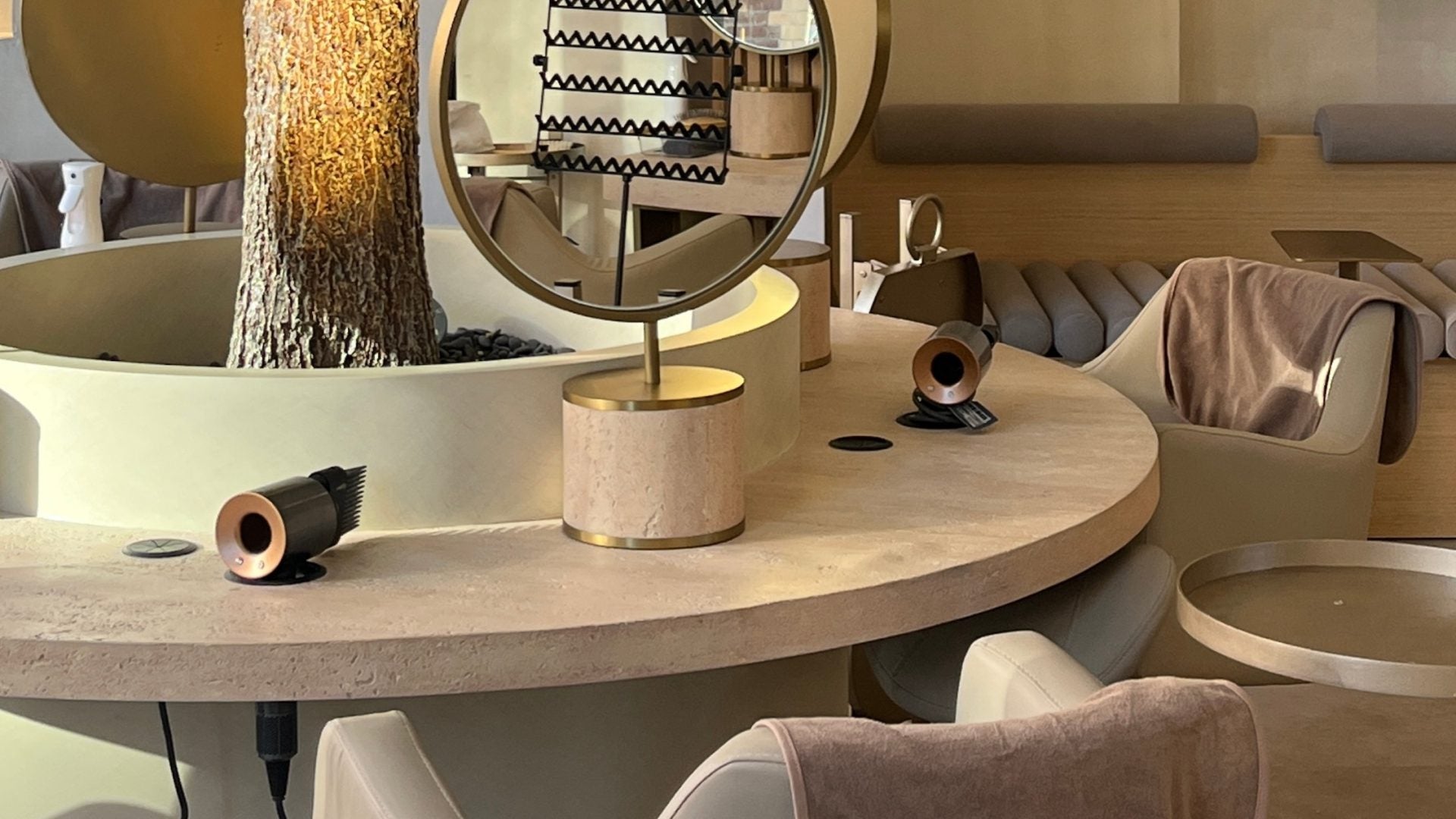 JolieDen's Beauty Bar: Where Tradition Meets Luxury in Harlem