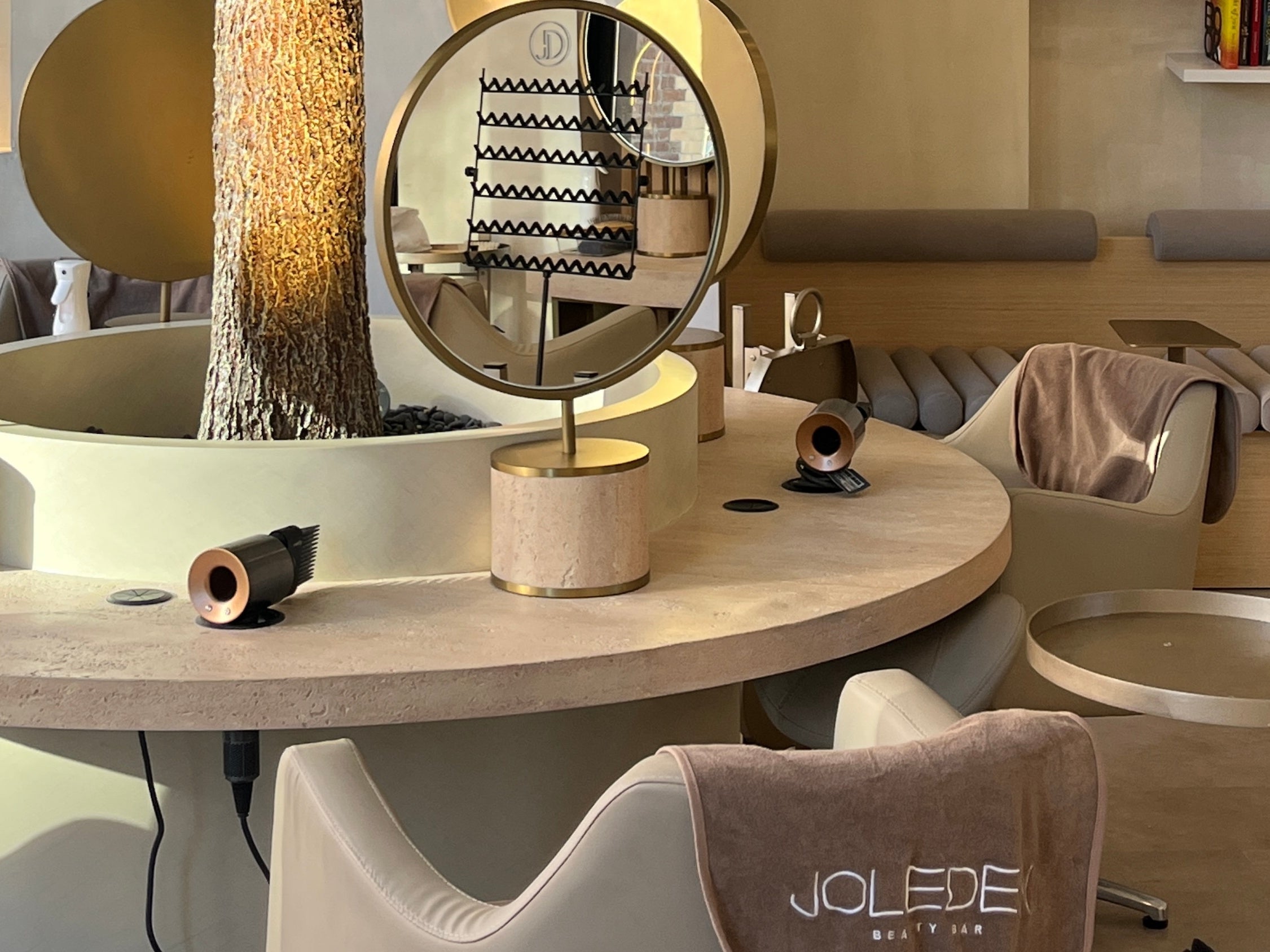 JolieDen's Beauty Bar: Where Tradition Meets Luxury in Harlem