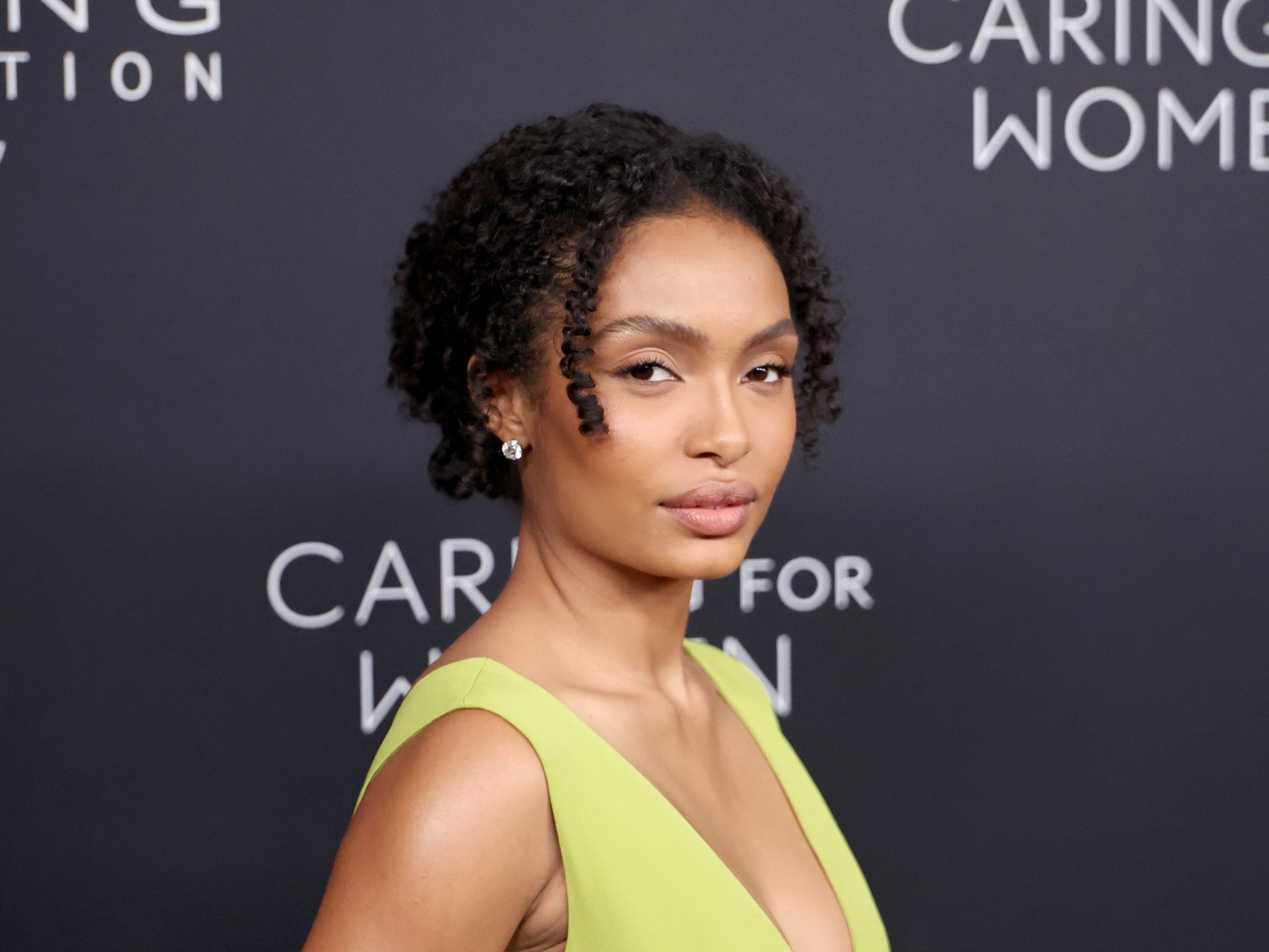 Stop Pulling Your Hair Out: Low-Tension Styles Are In – Essence