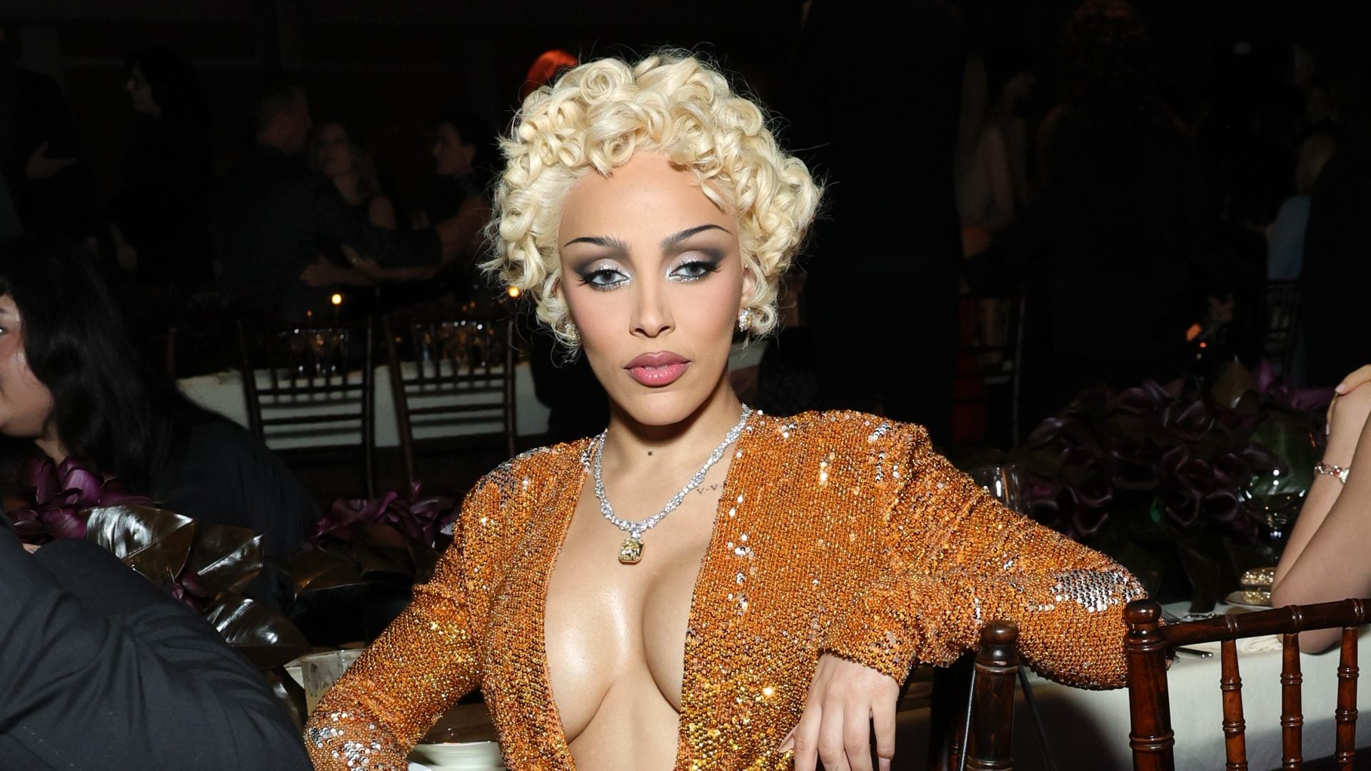 Doja Cat Goes Old Hollywood Blonde At The LACMA Gala