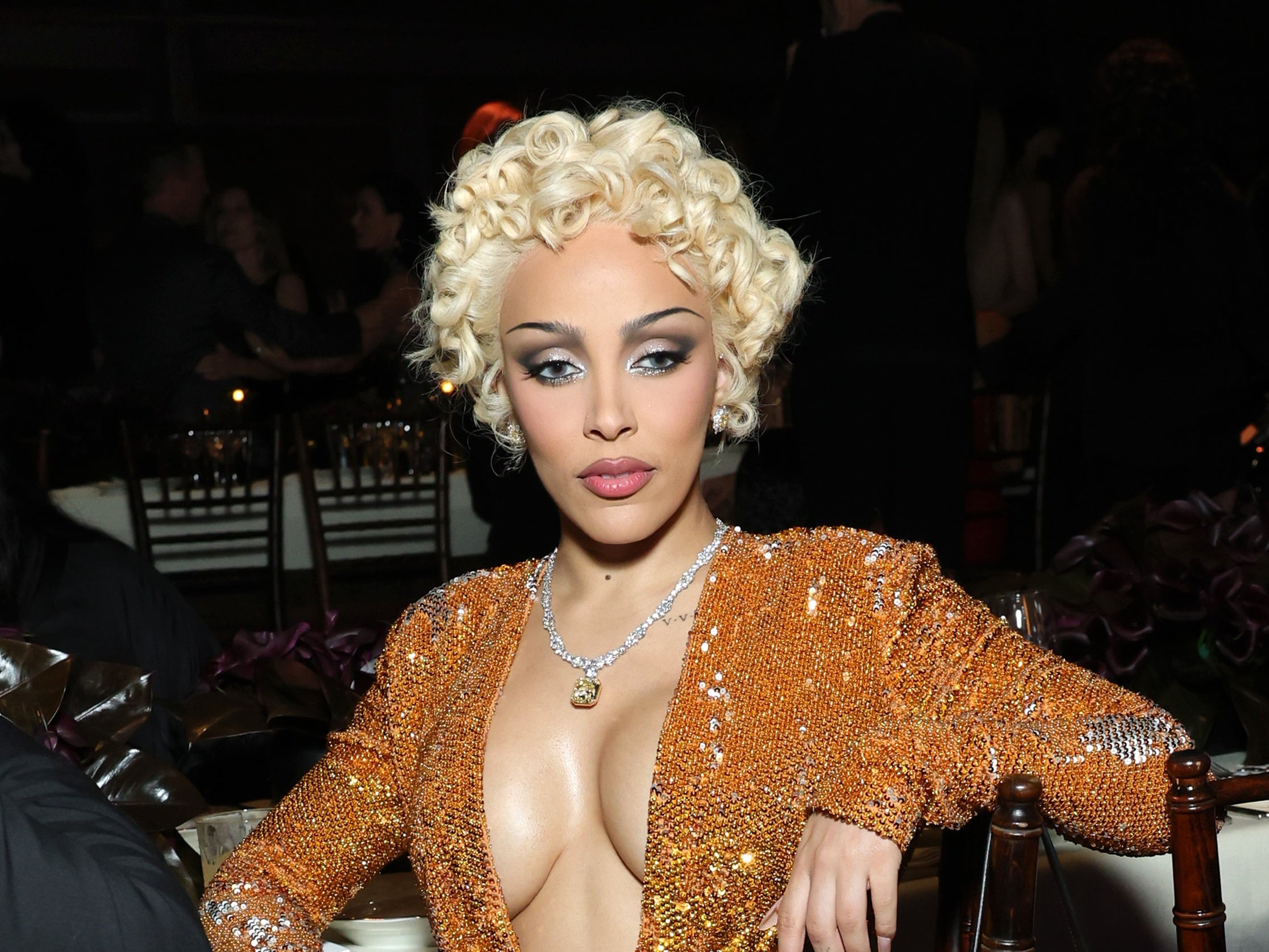 Doja Cat Goes Old Hollywood Blonde At The LACMA Gala