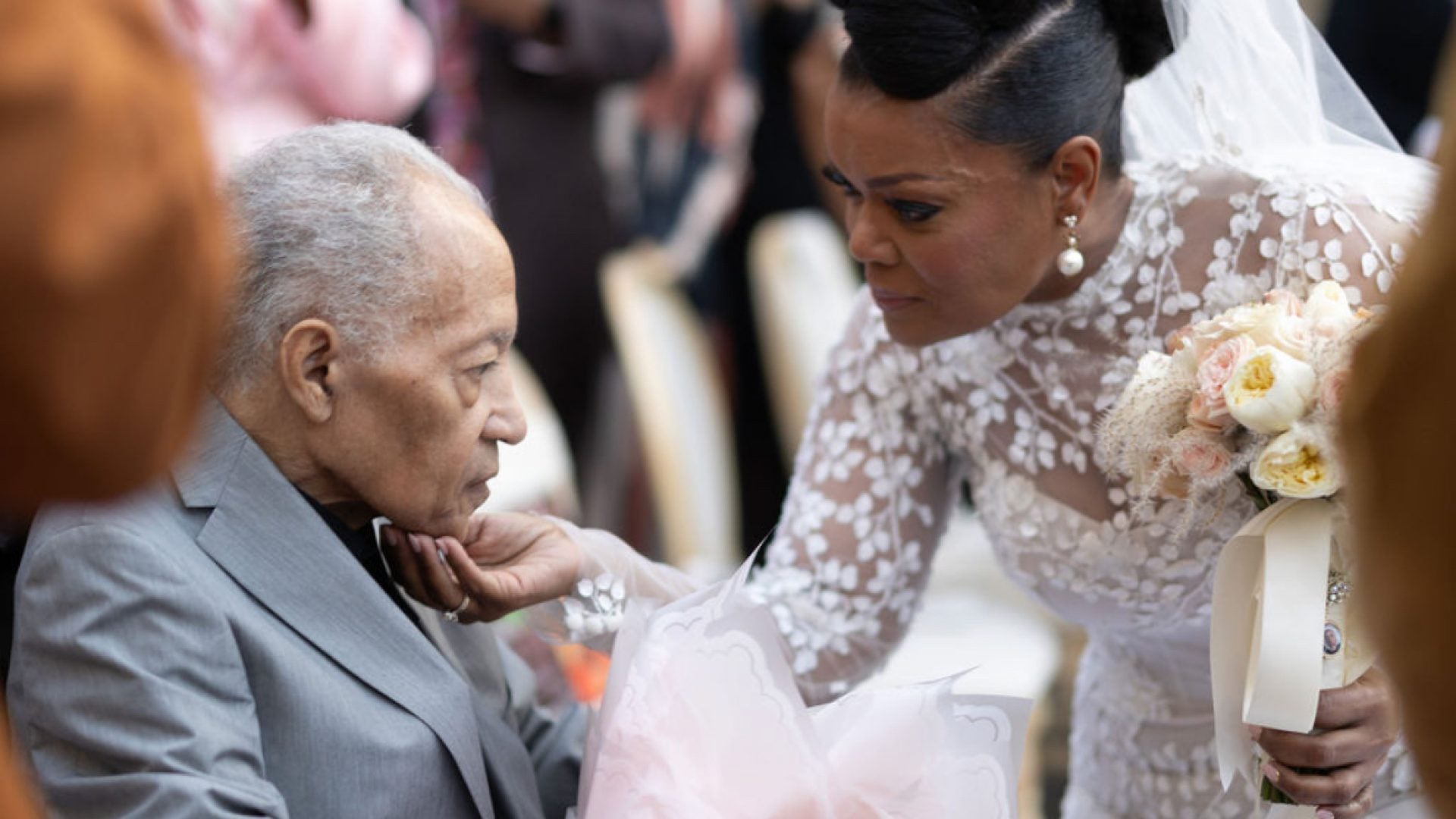 Exclusive: Yvette Nicole Brown On The Emotional Weight—And Sacred Work—Of Being A Caregiver