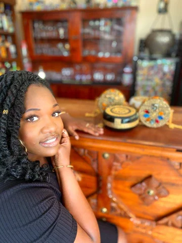 These Mosaic Bags Are The Ultimate Statement—And They’re Black Woman–Made