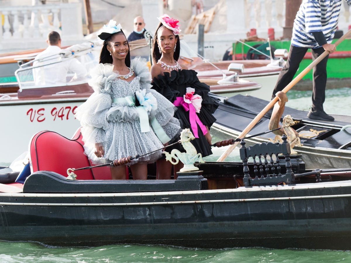 17 Photos Of Jessie And D’Lila Combs’ Best Twinning Moments