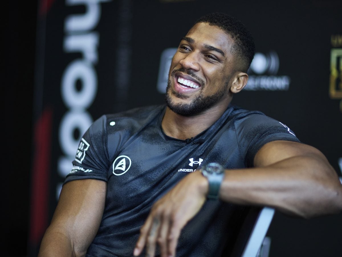 27 Fine Photos Of Boxer Anthony Joshua Proving He's A Total Knockout