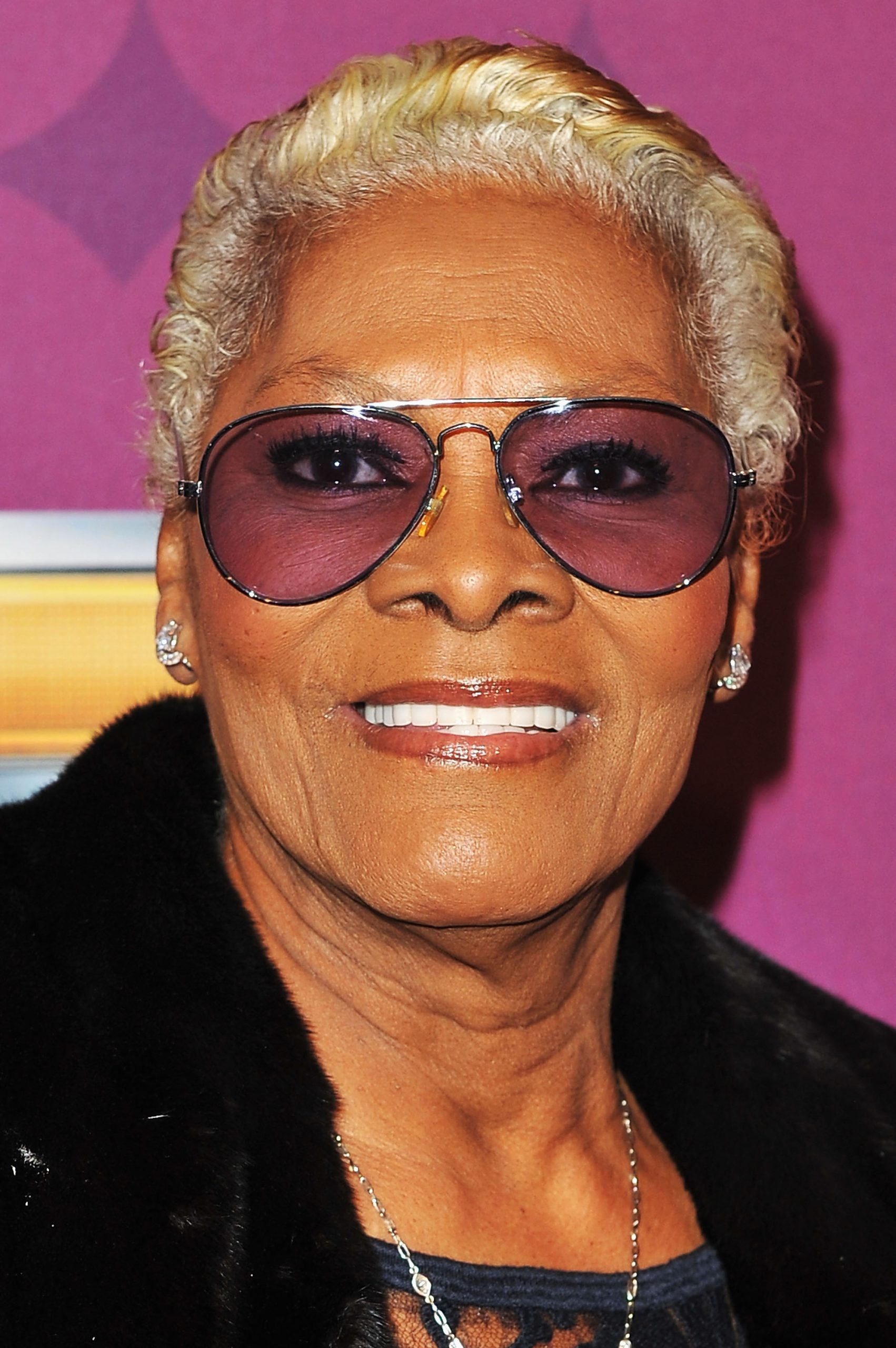 Dionne Warwick’s Iconic Beauty Moments