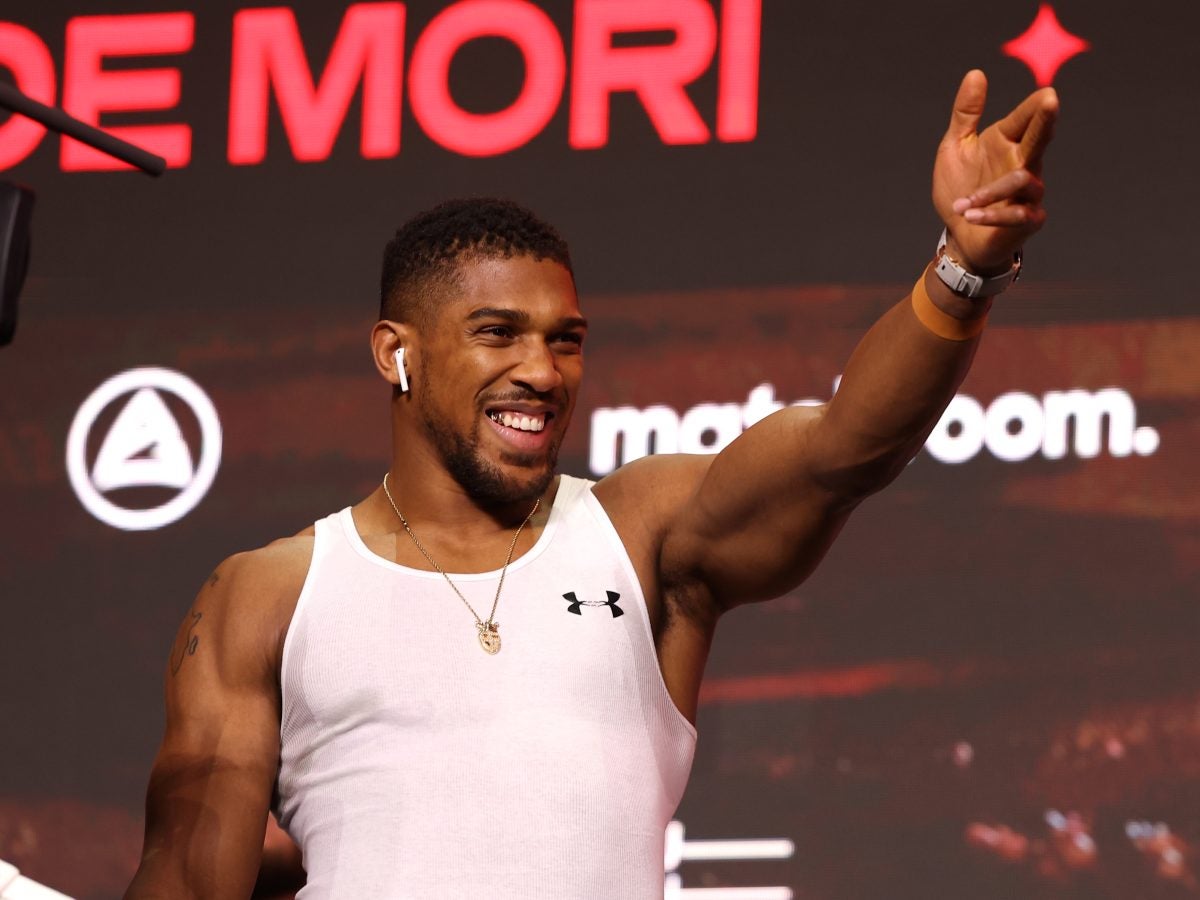 27 Fine Photos Of Boxer Anthony Joshua Proving He's A Total Knockout