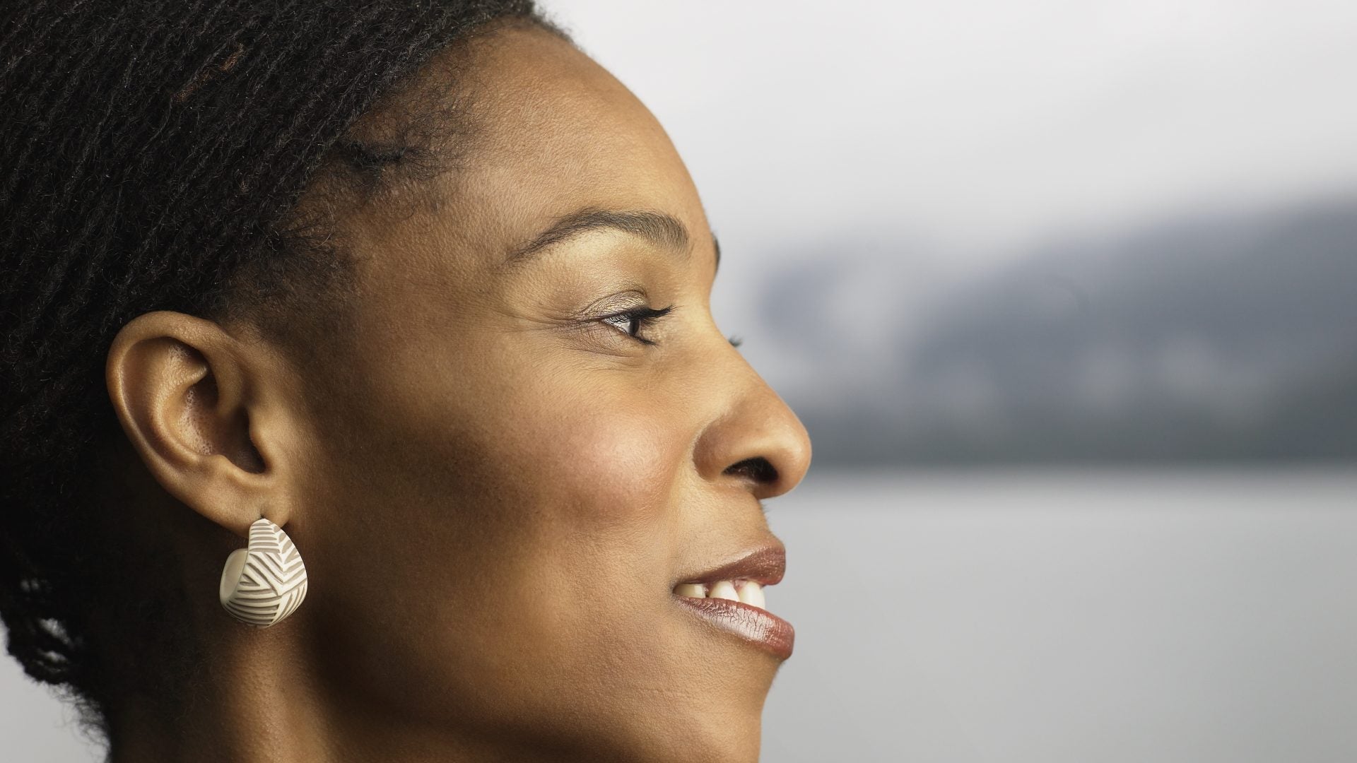 A Beauty Editor’s Guide To Keeping Your Skin Happy On The Slopes—Even With Eczema