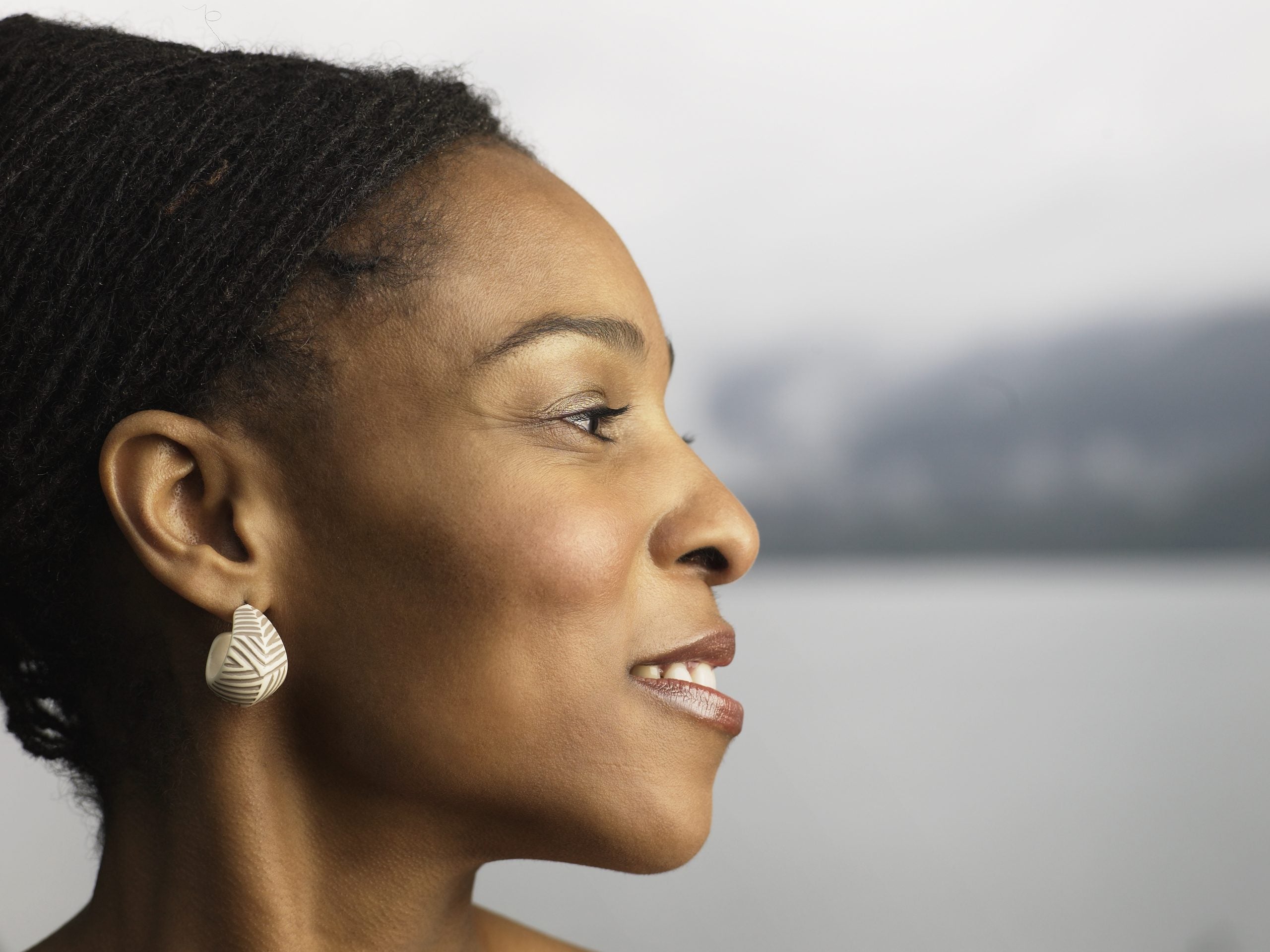 A Beauty Editor’s Guide To Keeping Your Skin Happy On The Slopes—Even With Eczema