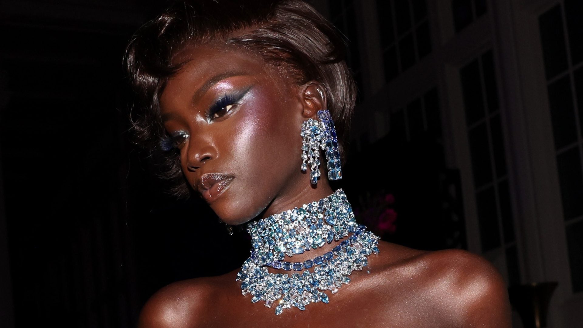 The Ultimate Cold Weather Glam, According To MUAs