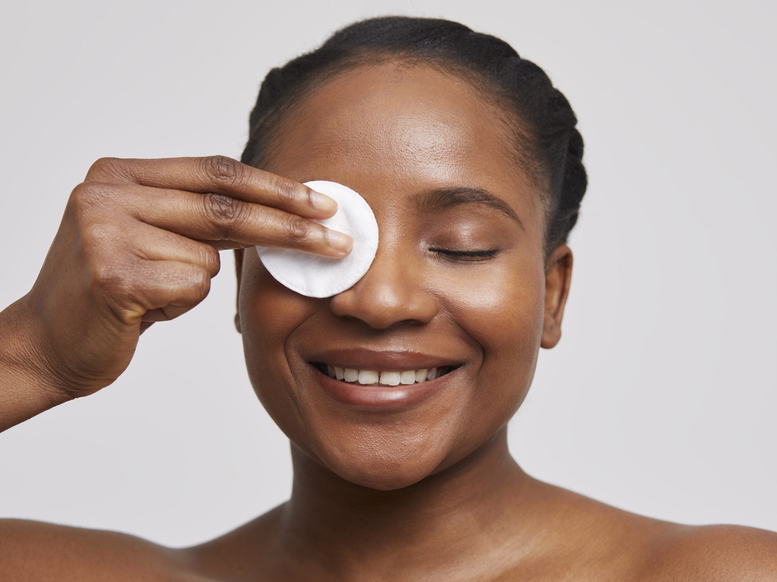 The 5 Best Makeup Removers For Your Holiday Season Beats
