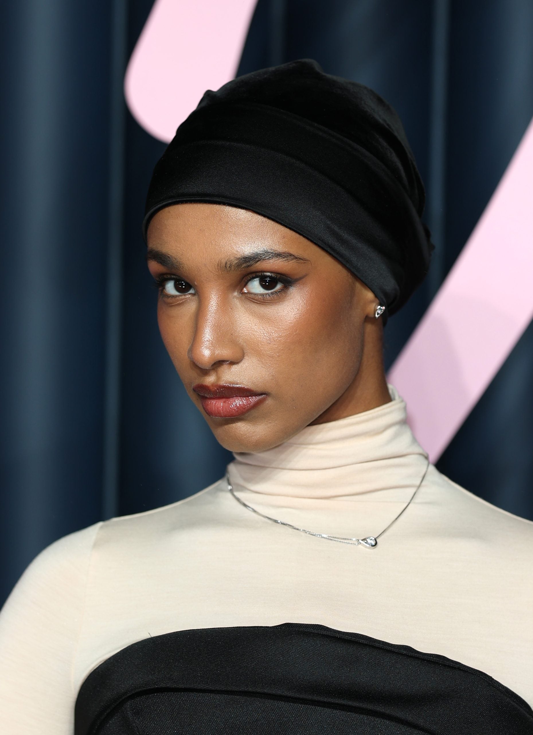 The Best Beauty Moments From The 2025 Fashion Awards