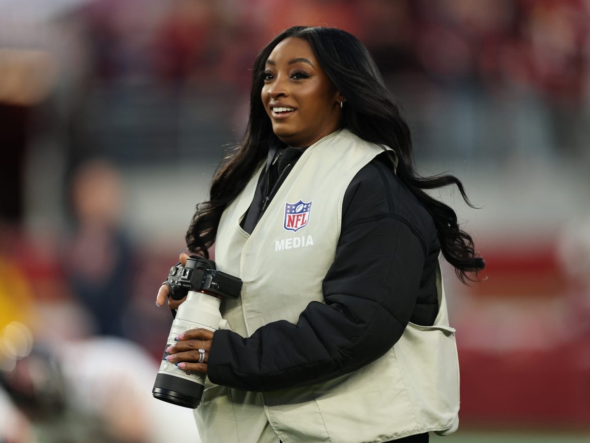 Star Gazing: Simone Biles Shines As NFL Photographer For Bears Vs. 49ers
