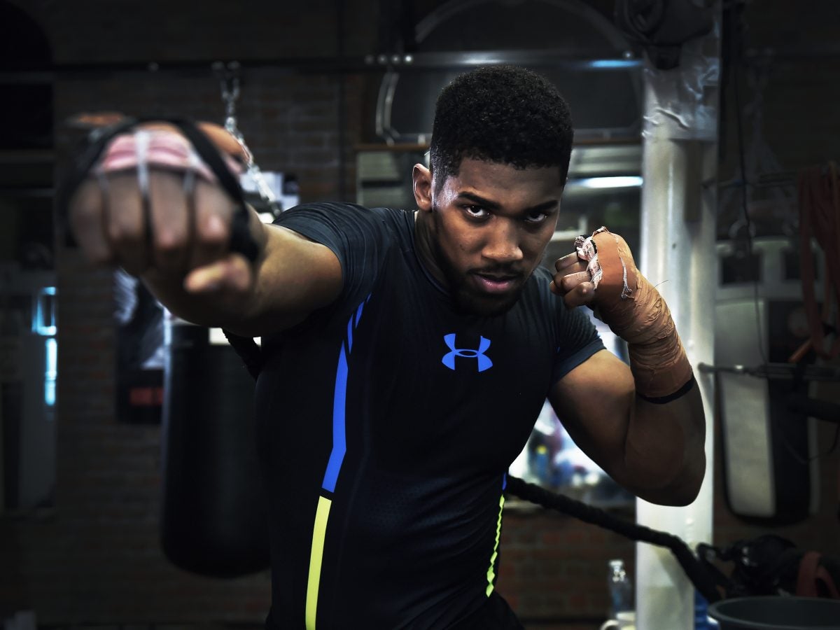 27 Fine Photos Of Boxer Anthony Joshua Proving He's A Total Knockout