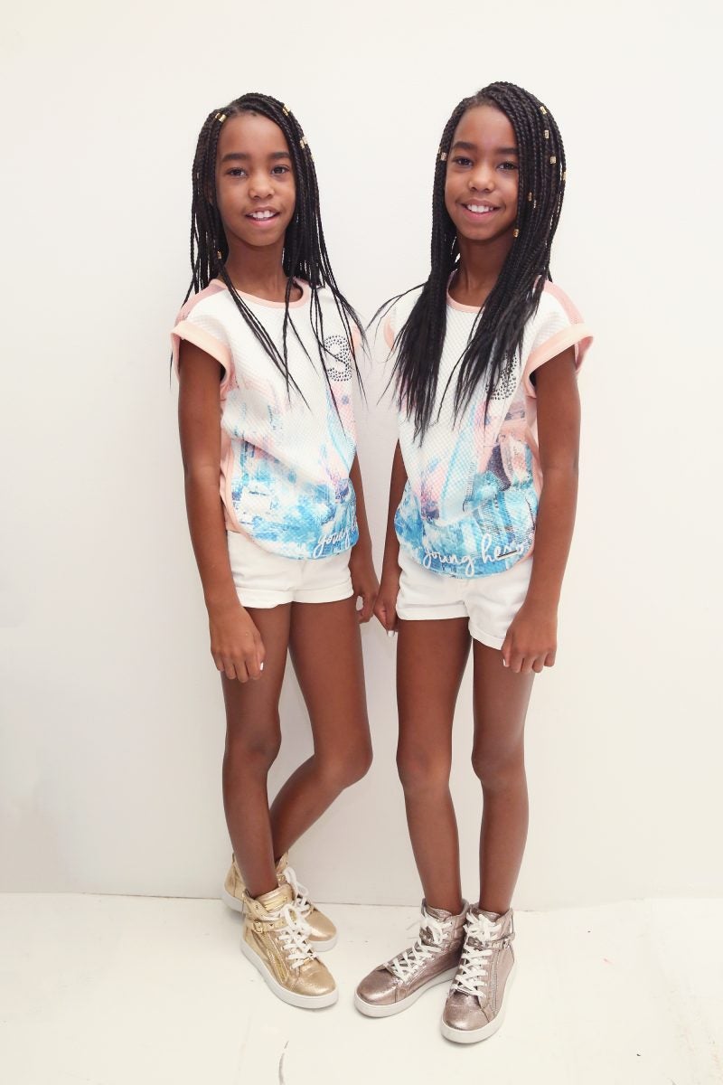 17 Photos Of Jessie And D’Lila Combs’ Best Twinning Moments
