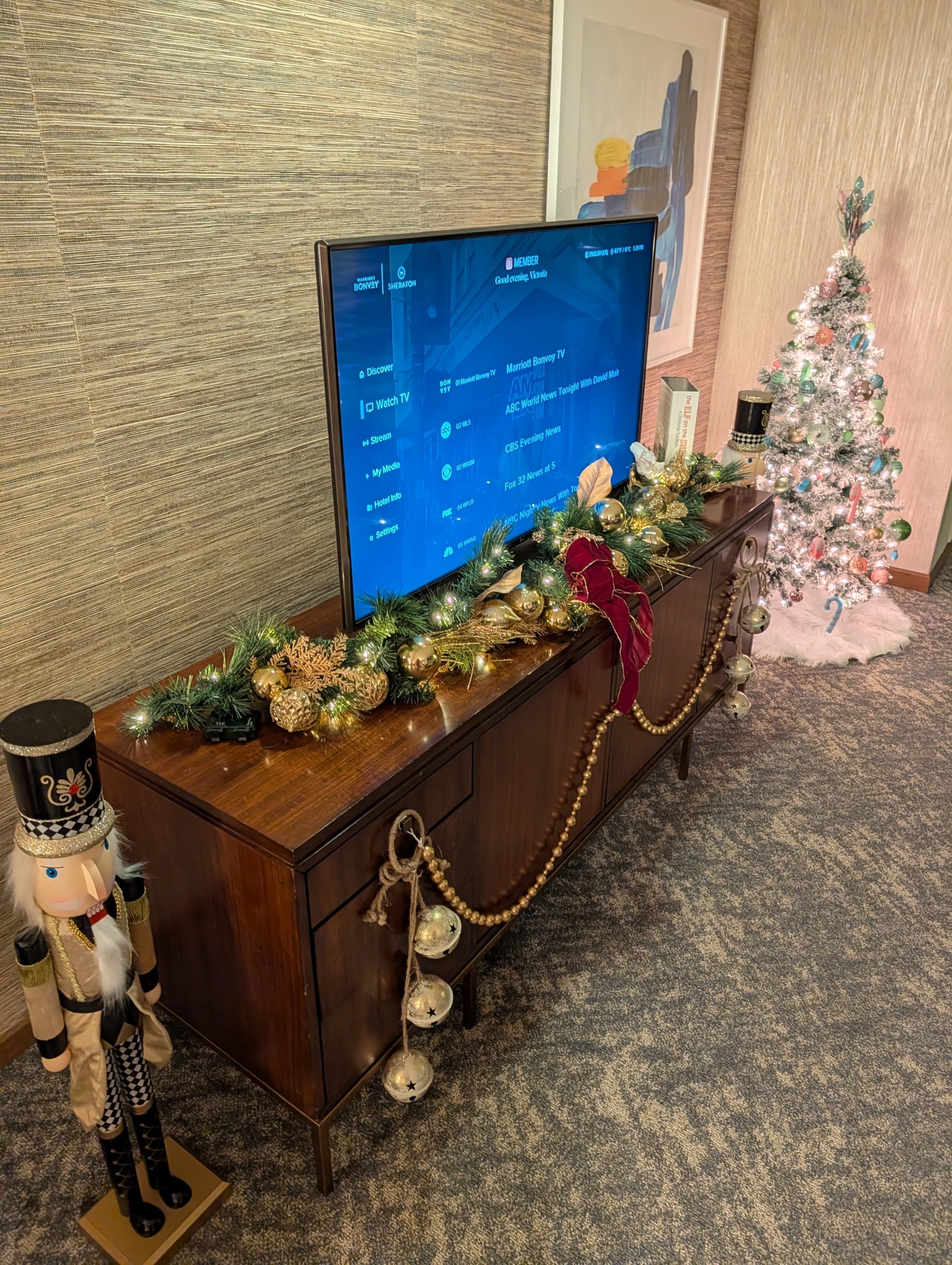 A Chicago Hotel Is Bringing Holiday Cheer — And Luxury —To Families With Its Epic Elf Suite