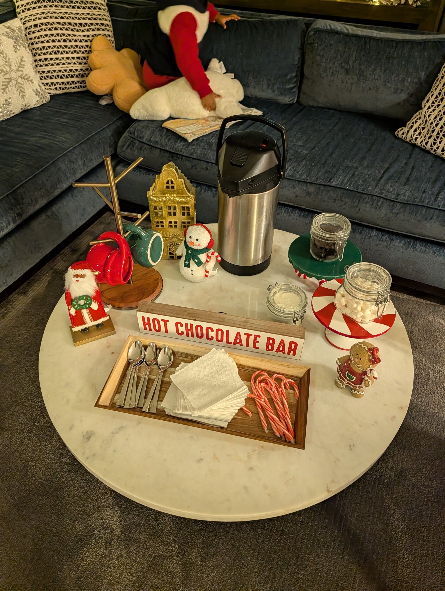 A Chicago Hotel Is Bringing Holiday Cheer — And Luxury —To Families With Its Epic Elf Suite