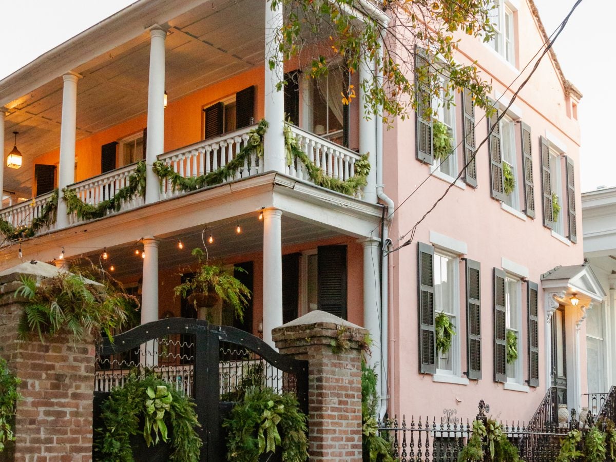 7 Reasons You Should Visit Charleston This Holiday Season