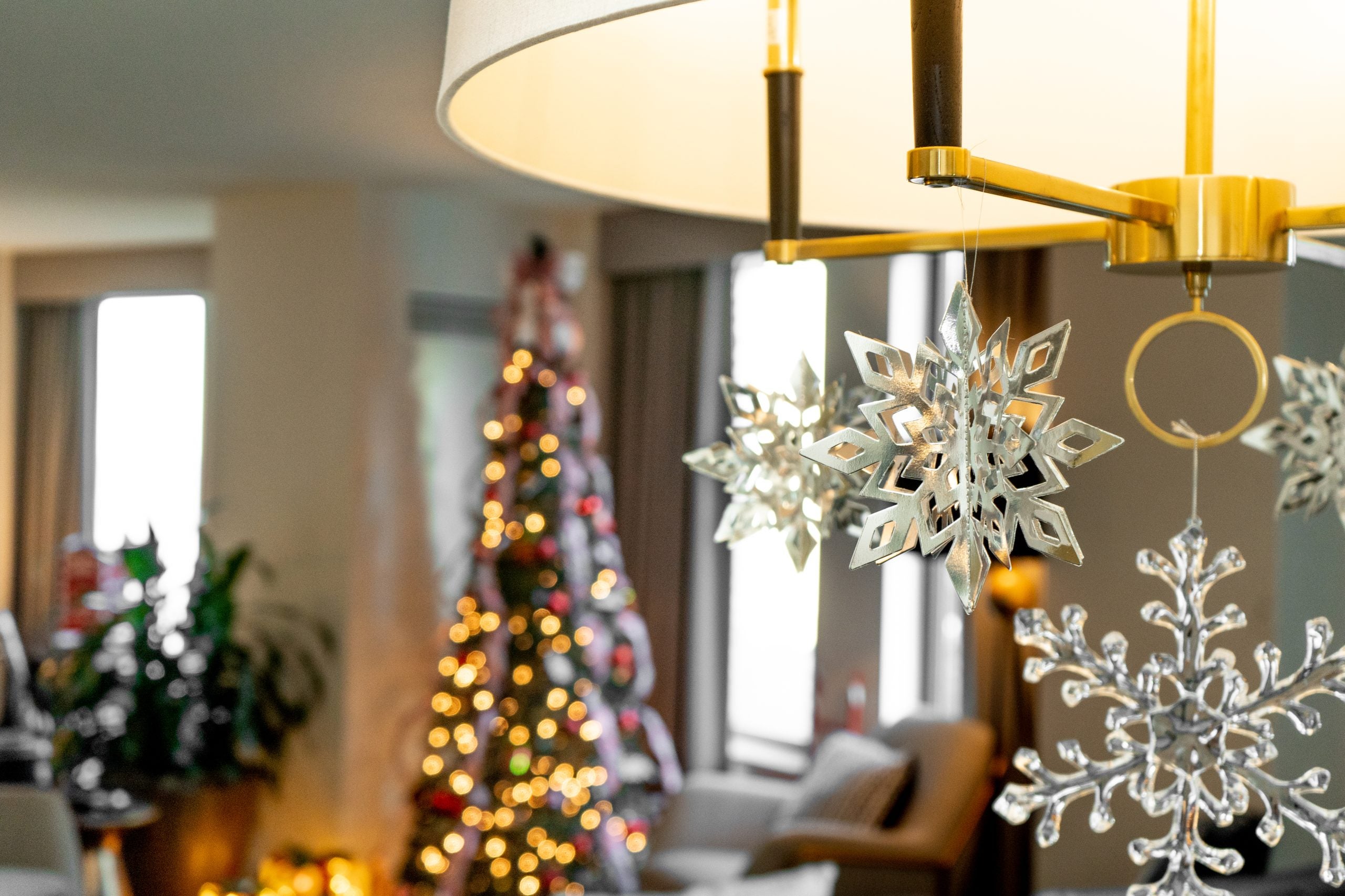 A Chicago Hotel Brings Holiday Cheer — And Luxury —To Families With ‘Elf’ Suite