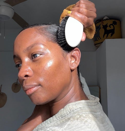 How I Keep My Holiday Bun Flyaway And Damage-Free