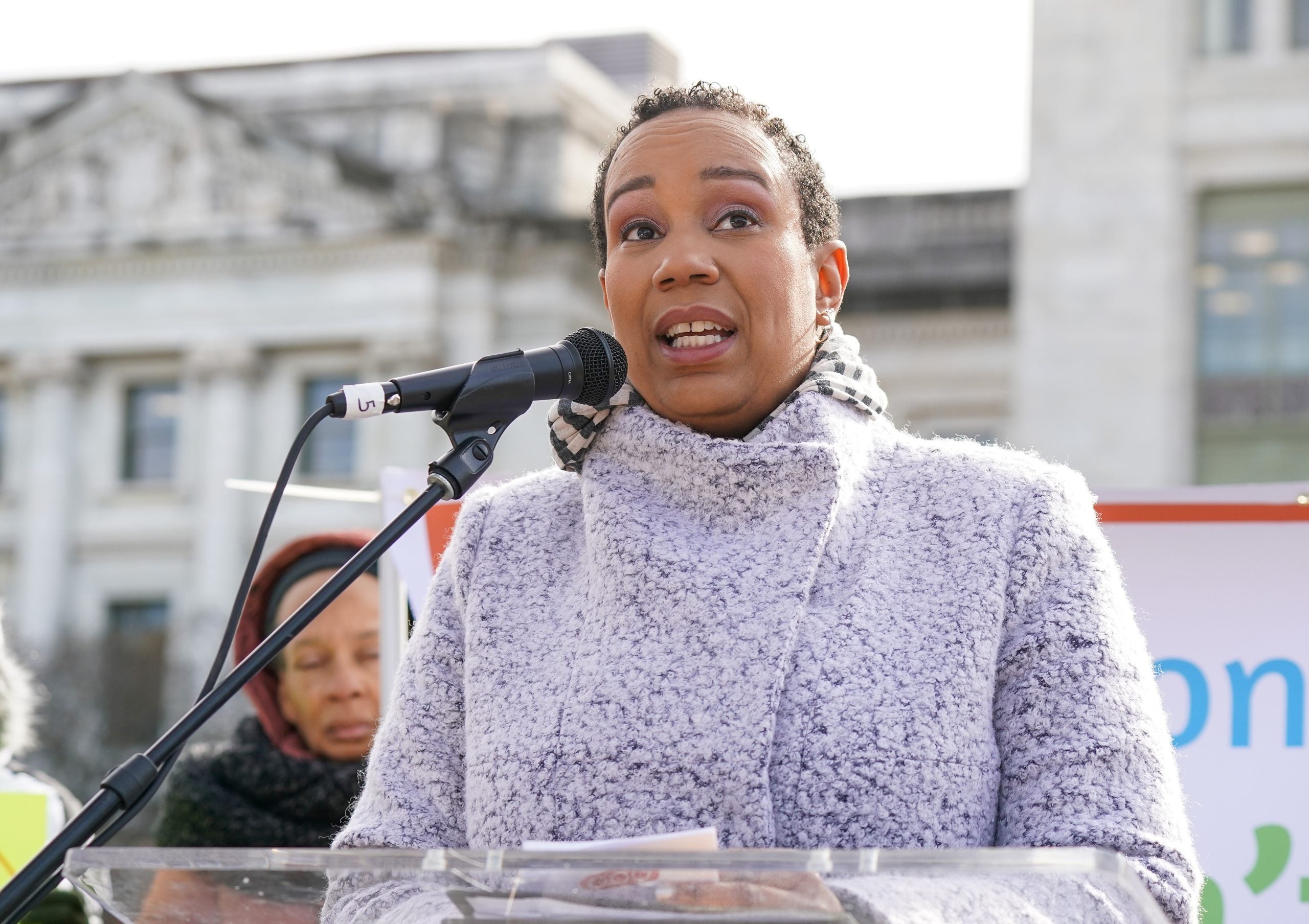 ‘America’s Test Kitchen’ And Culinary Star Elle Simone Scott Dies From Ovarian Cancer At 49