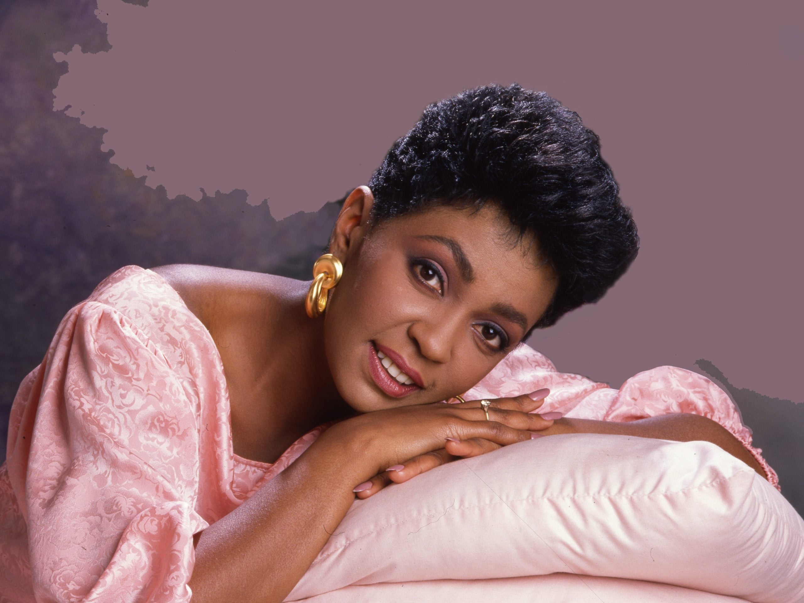 A Look Back At Anita Baker's Iconic Pixie Cuts