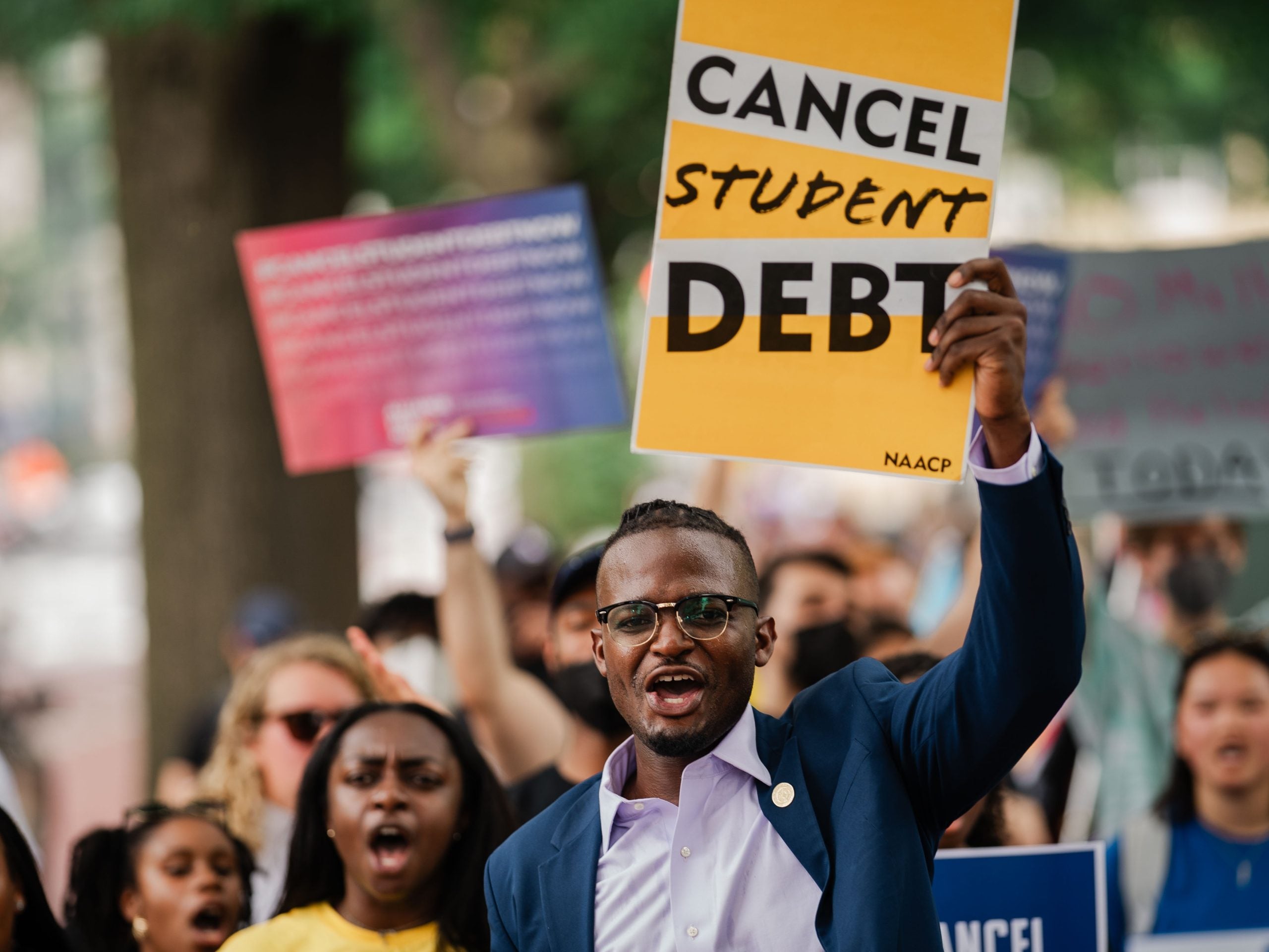 Trump Administration Decision Brings Back Involuntary Wage Garnishments For Defaulted Student Loan Borrowers