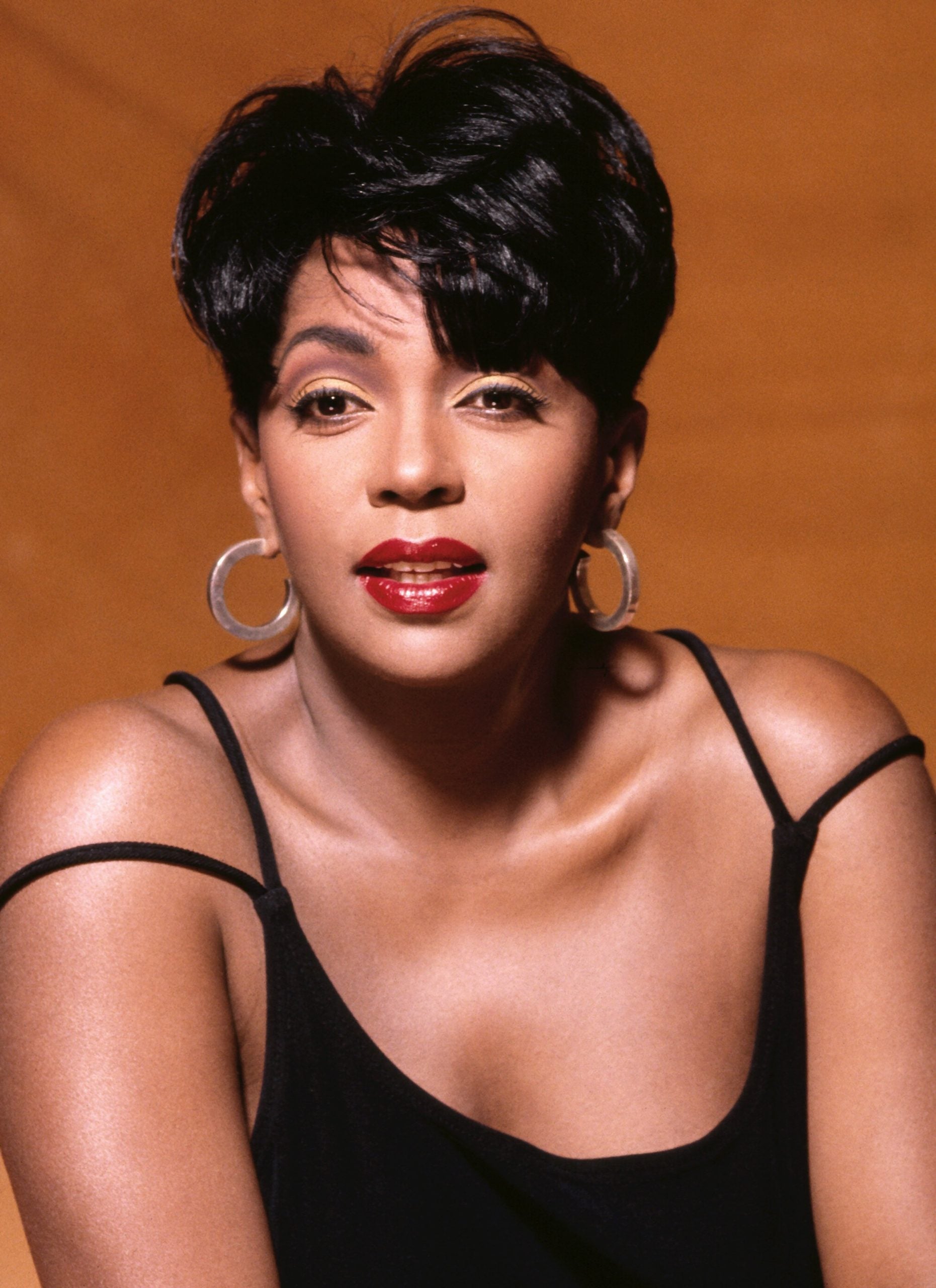 A Look Back At Anita Baker’s Iconic Pixie Cuts