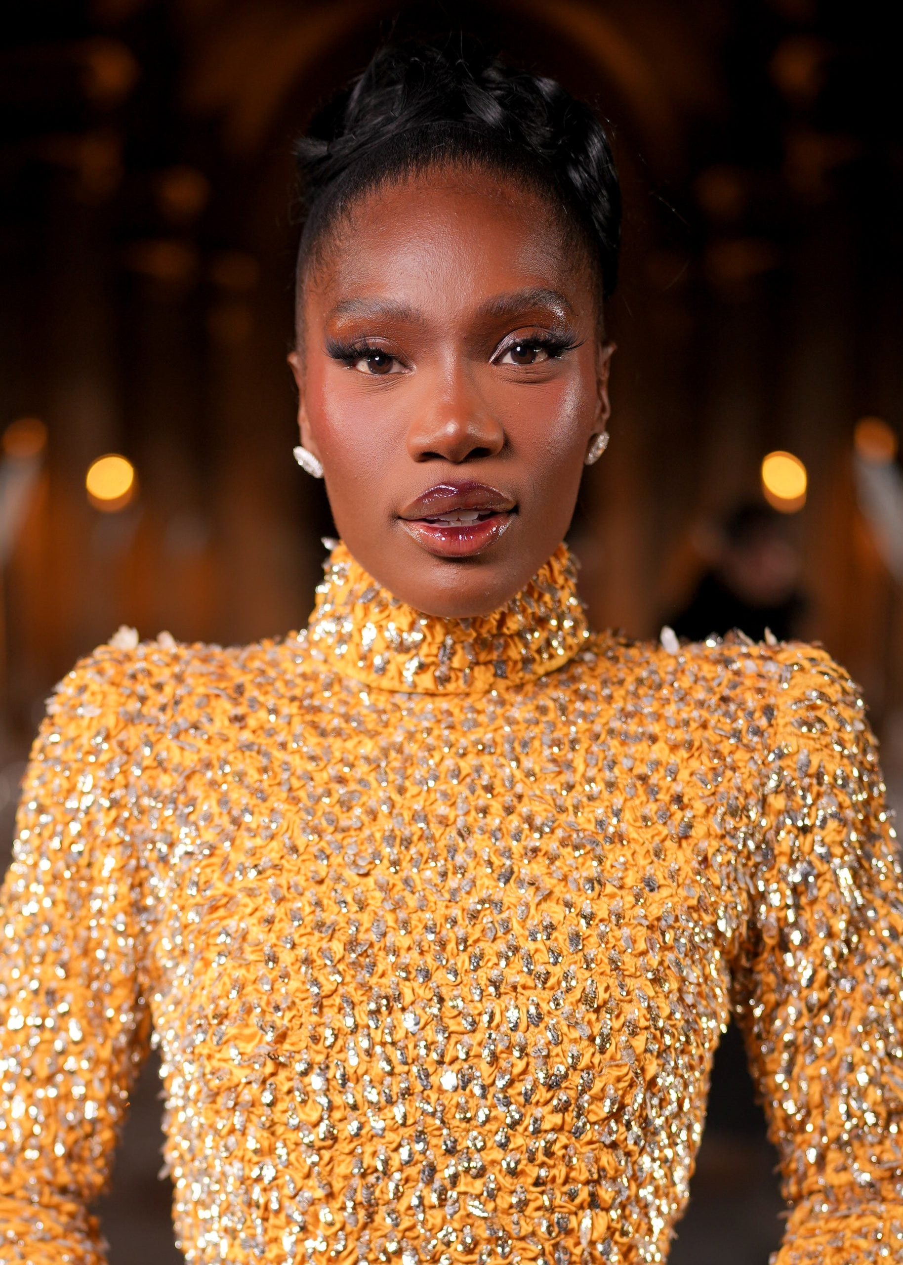 How To Achieve The Blurred Lips Makeup Trend