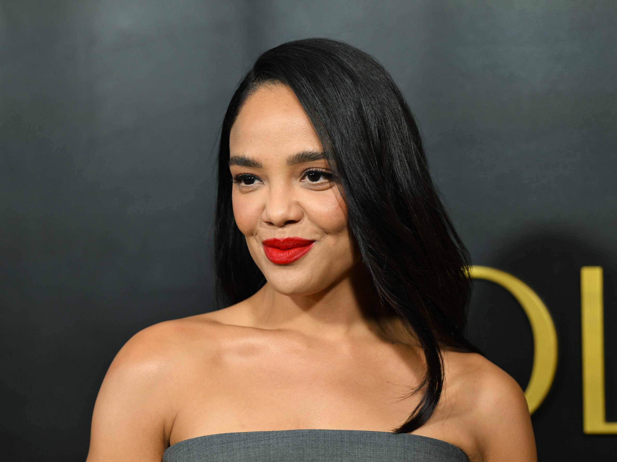 Allow Tessa Thompson’s Sleek Hair To Be Your 2026 Inspiration – Essence Allow Tessa Thompson’s Sleek Hair To Be Your 2026 Inspiration – Essence