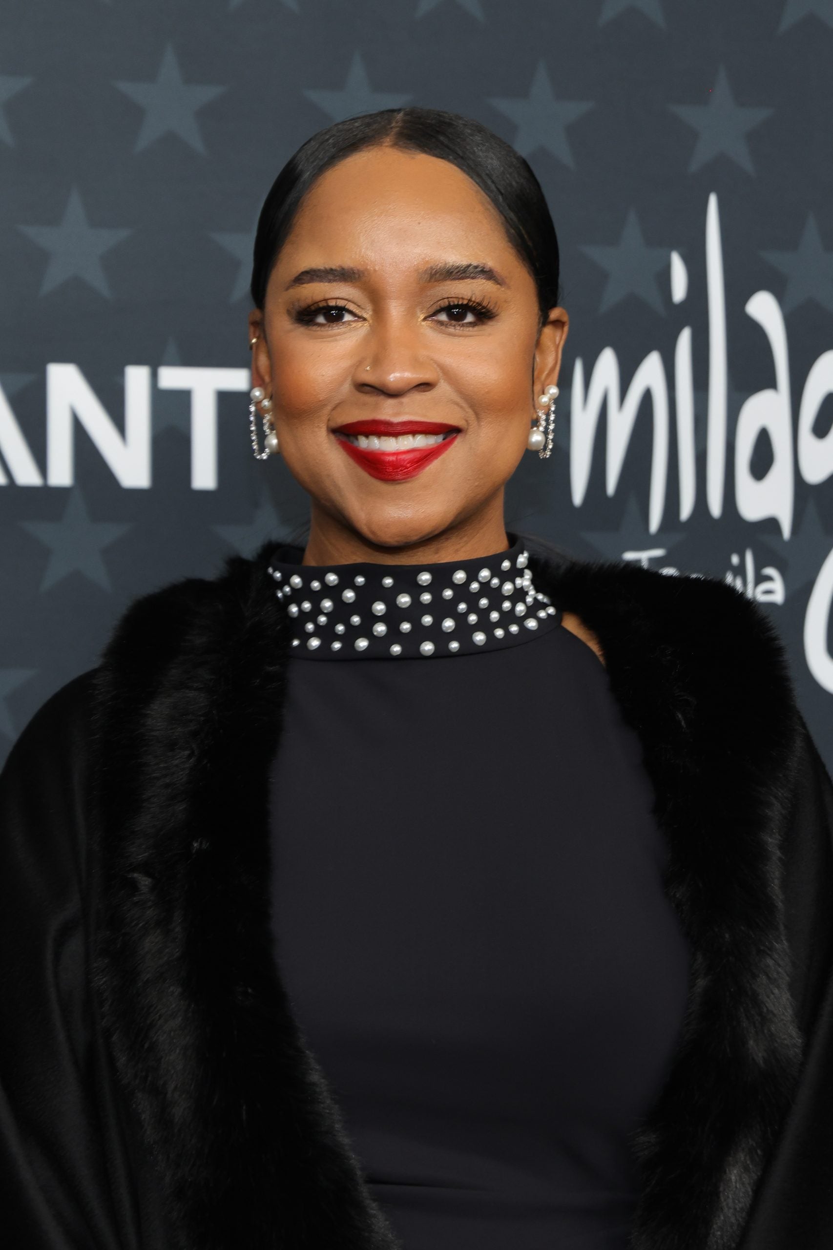 The Best Beauty Looks At The 2026 Critics Choice Awards