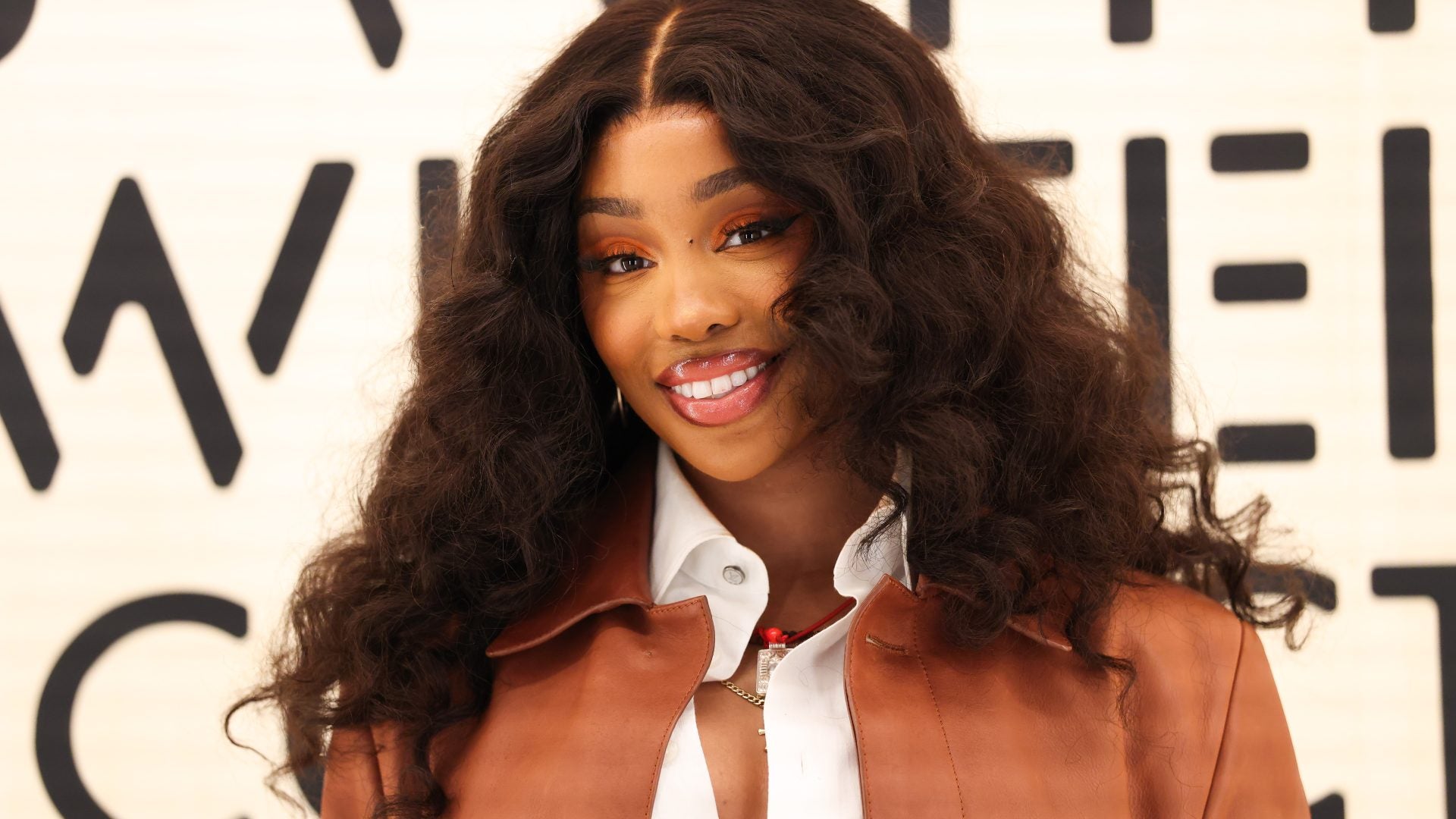 Star Gazing: Paris Fashion Week, Sundance Film Festival, SZA, Usher, And More
