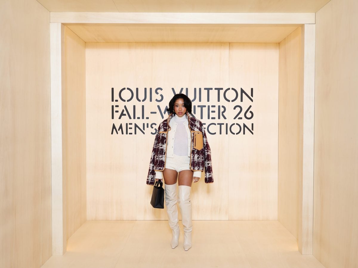 Star Gazing: Paris Fashion Week, Sundance Film Festival, SZA, Usher, And More
