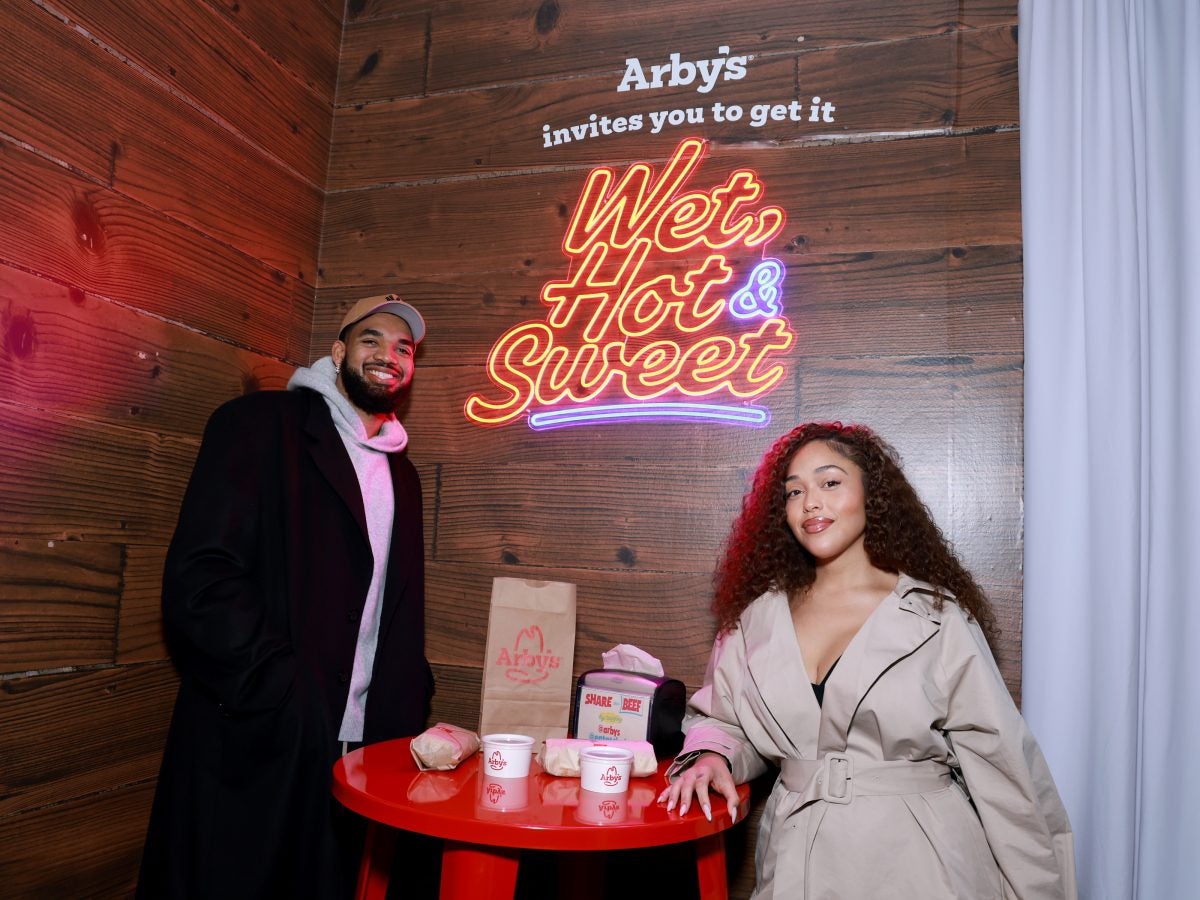 Star Gazing: Paris Fashion Week, Sundance Film Festival, SZA, Usher, And More
