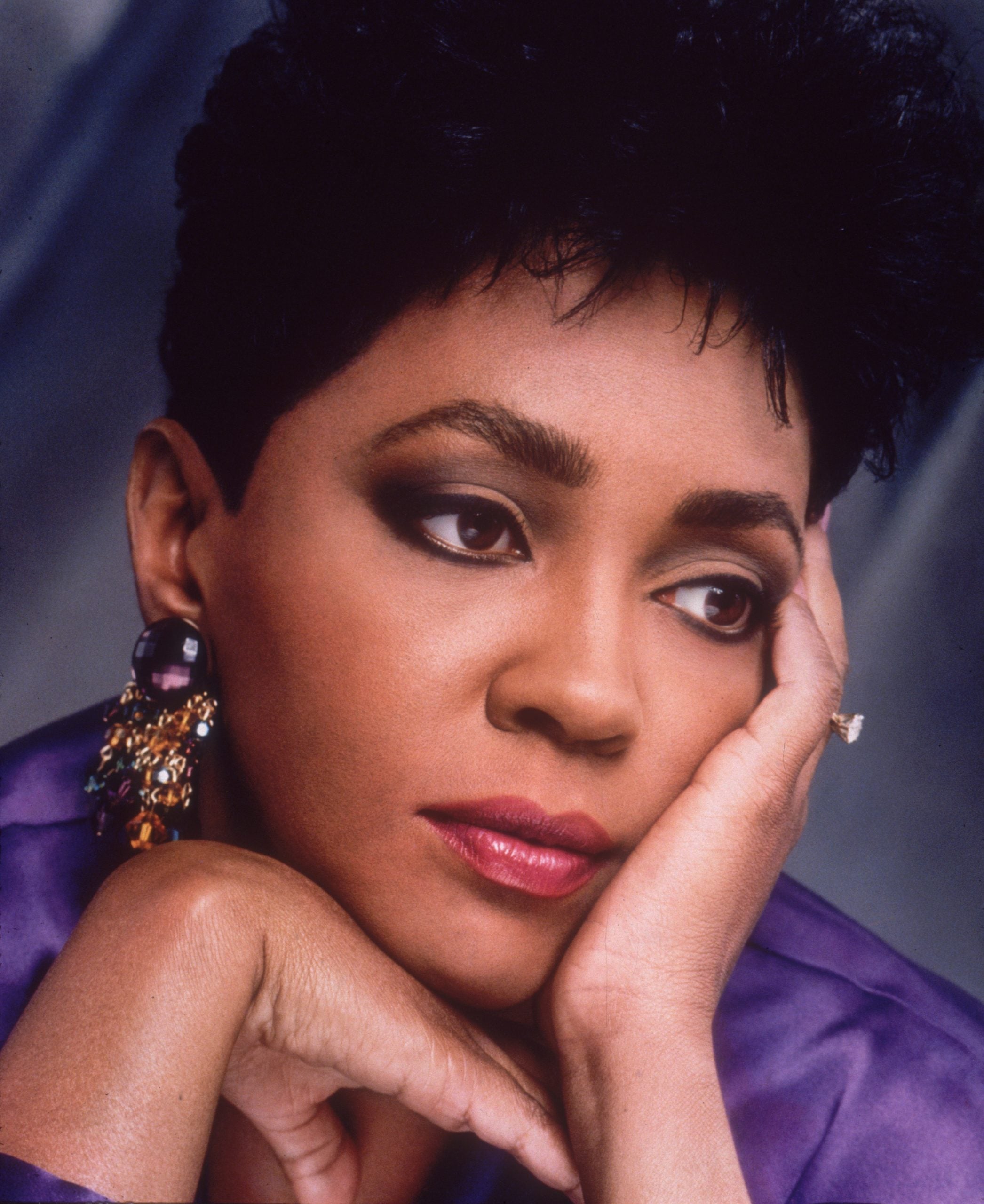 A Look Back At Anita Baker’s Iconic Pixie Cuts