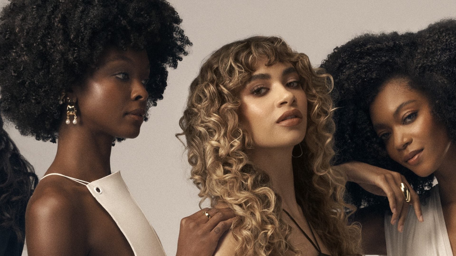 What Is The ‘LOG’ Moisturizing Method? Oribe’s Stacey Ciceron Explains The Key To A Textured Wash-N-Go