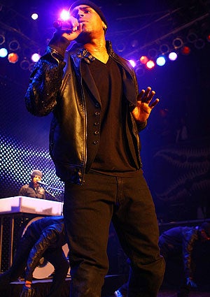 chrisbrown-all-black-outfit-300x425.jpg