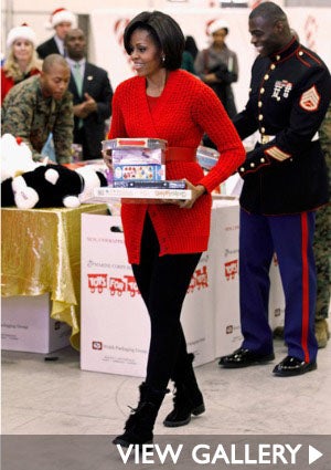 michelle_obama_toys_for_tots.jpg