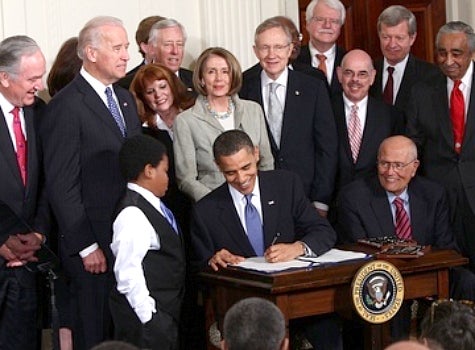obama-health_care_reform_signing.jpg