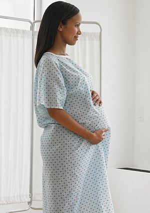 pregnant-aa-woman-in-hospital.jpg